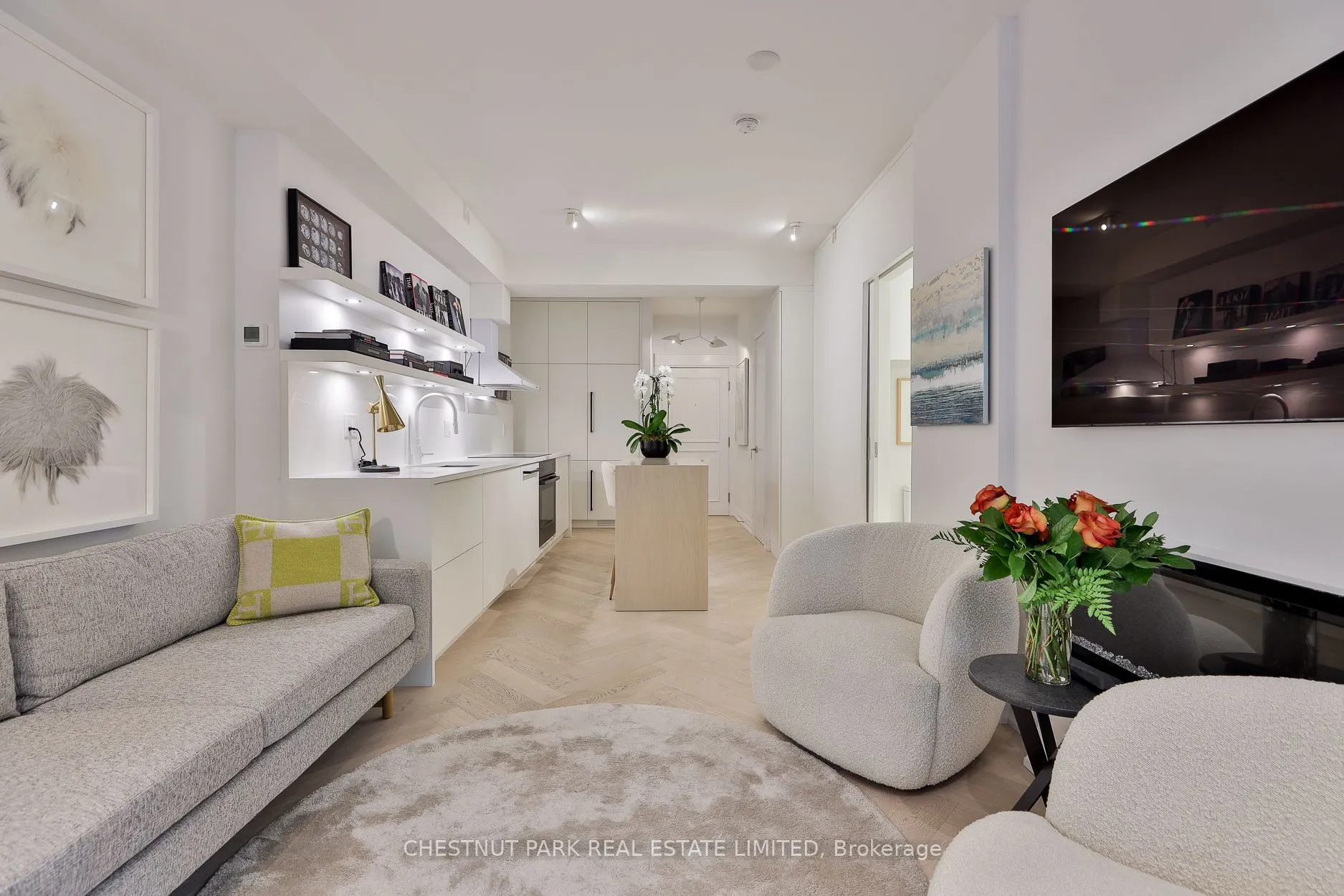 25 Scrivener Square, #201
