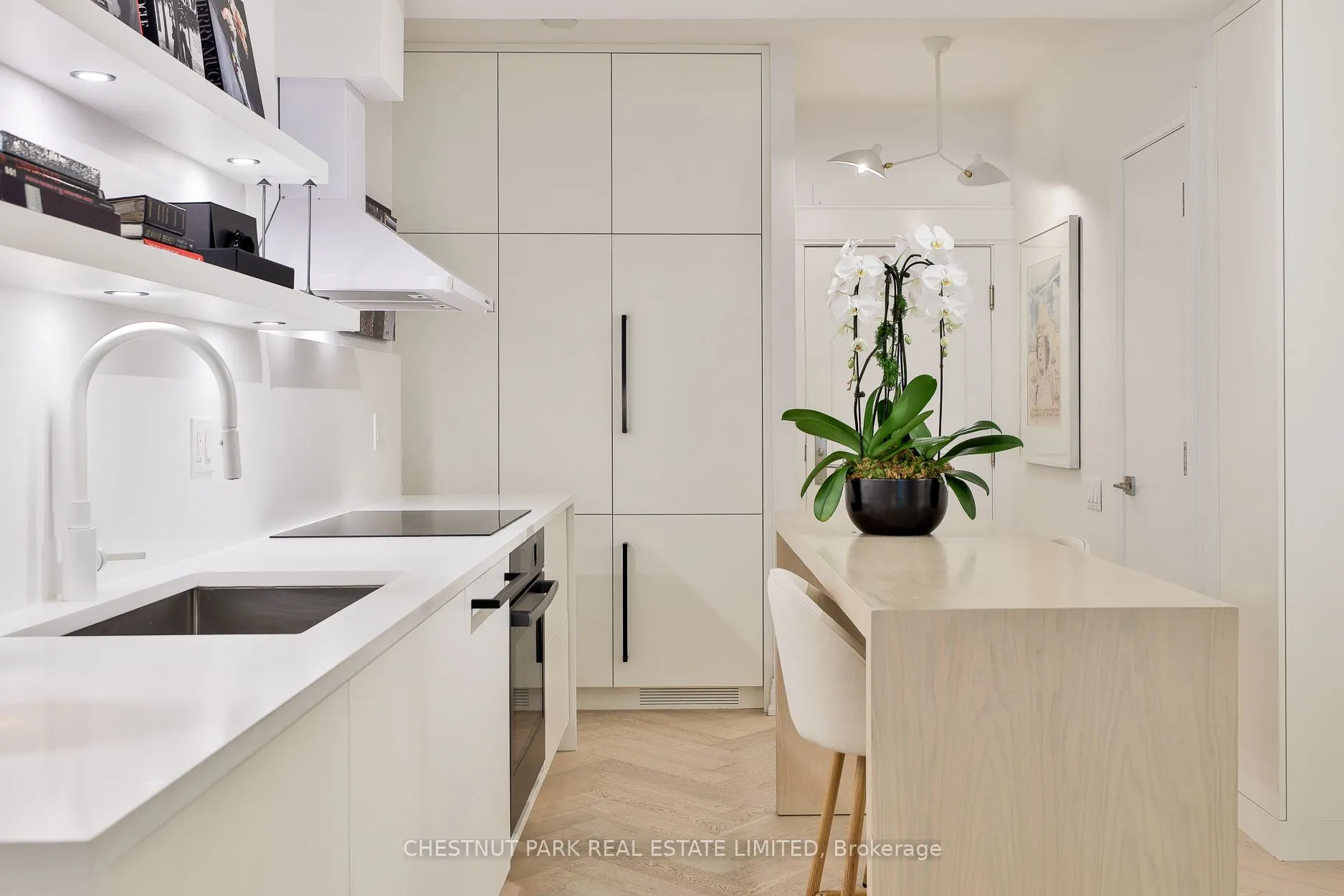 25 Scrivener Square, #201