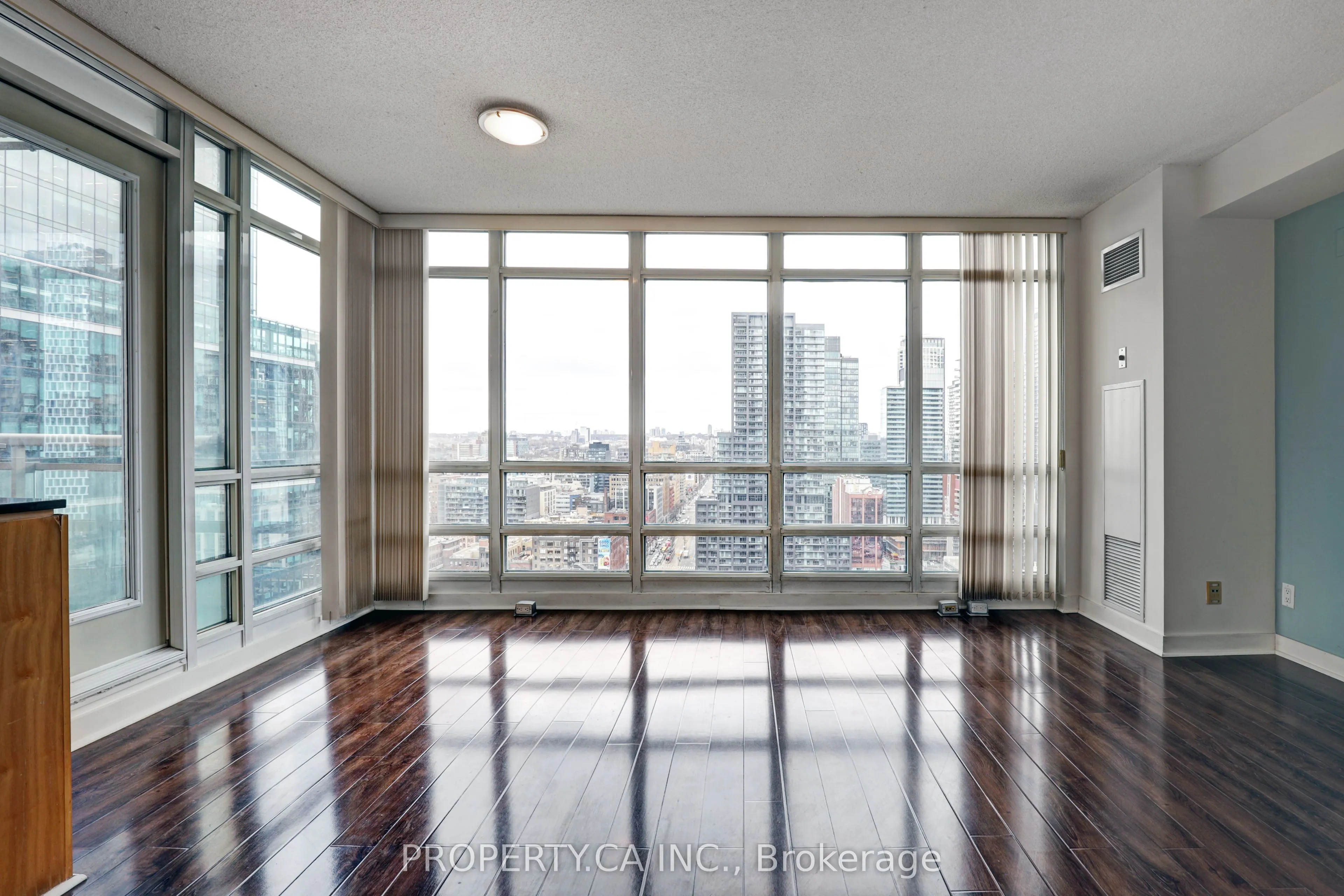 397 Front Street W, #3106