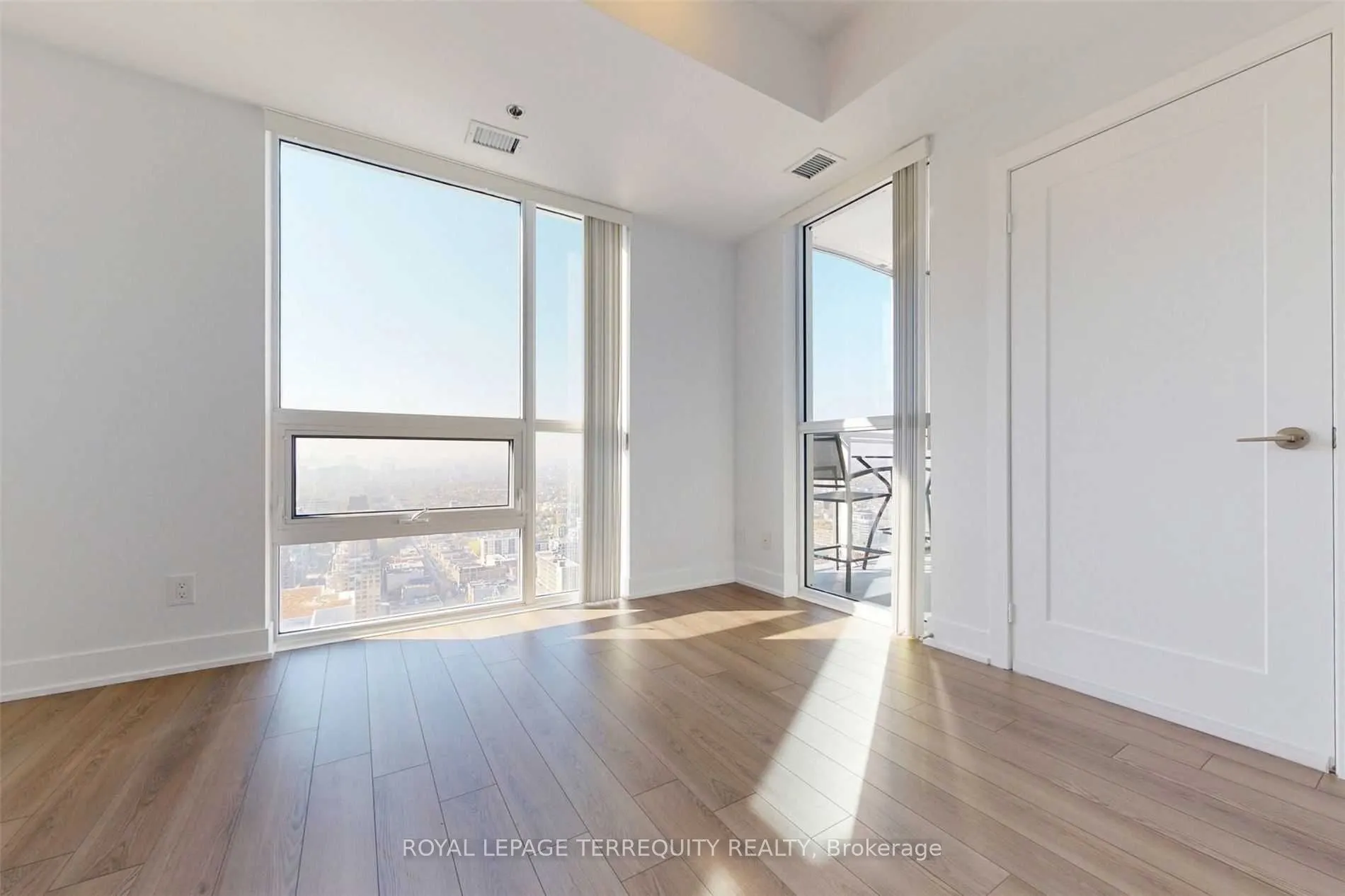 318 Richmond Street W, #3609
