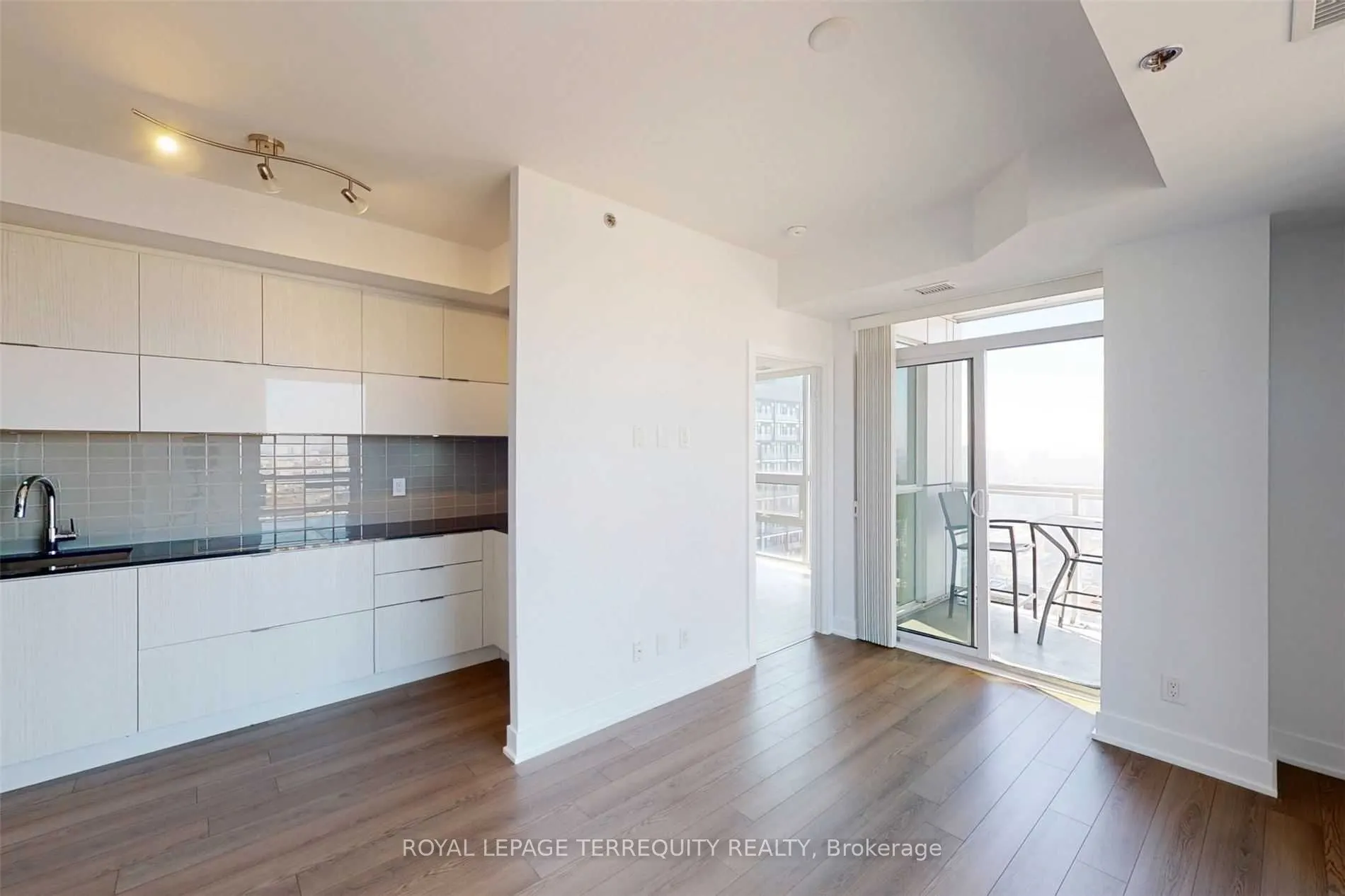 318 Richmond Street W, #3609