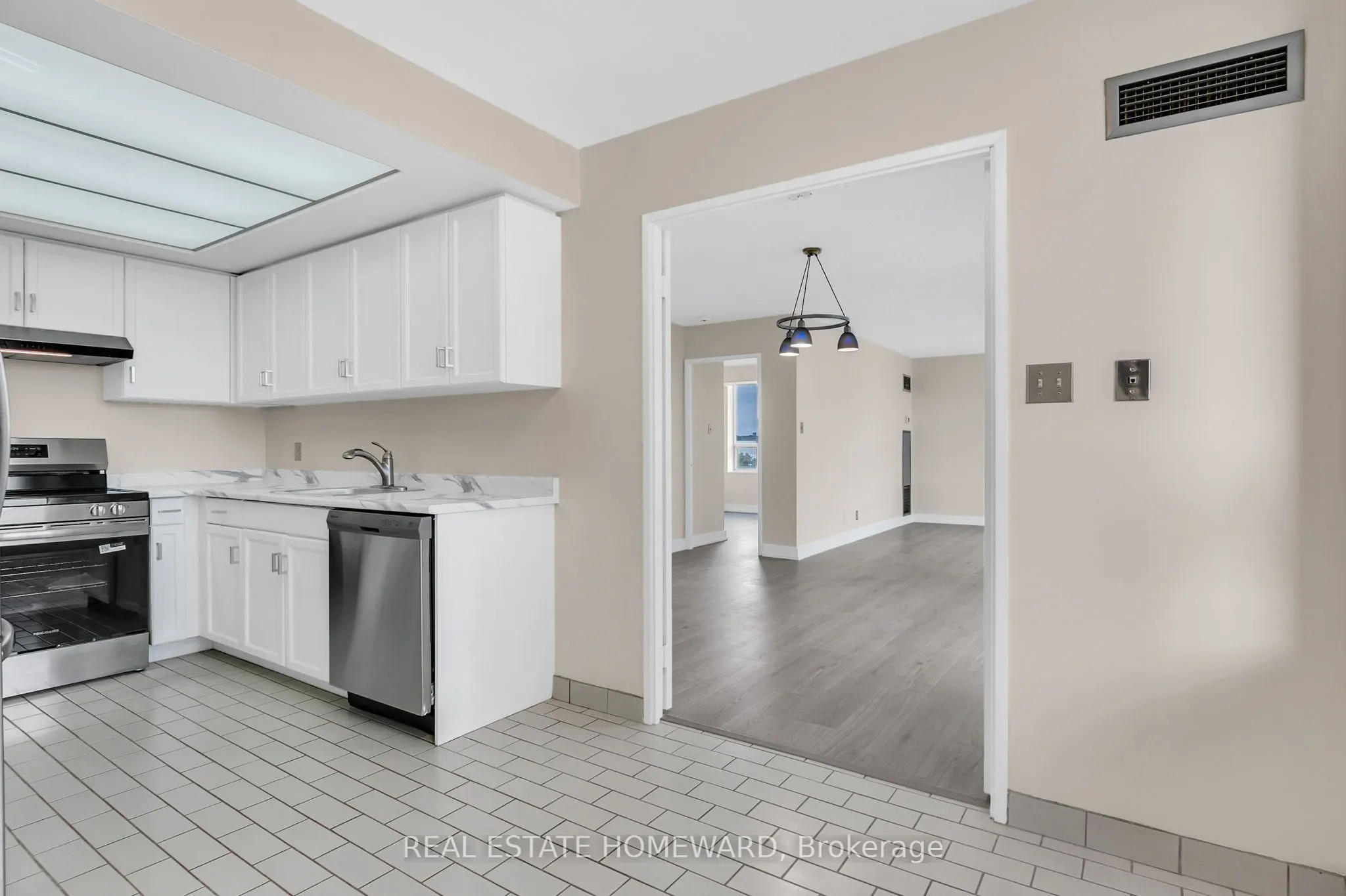 215 Wynford Drive NE, #1006