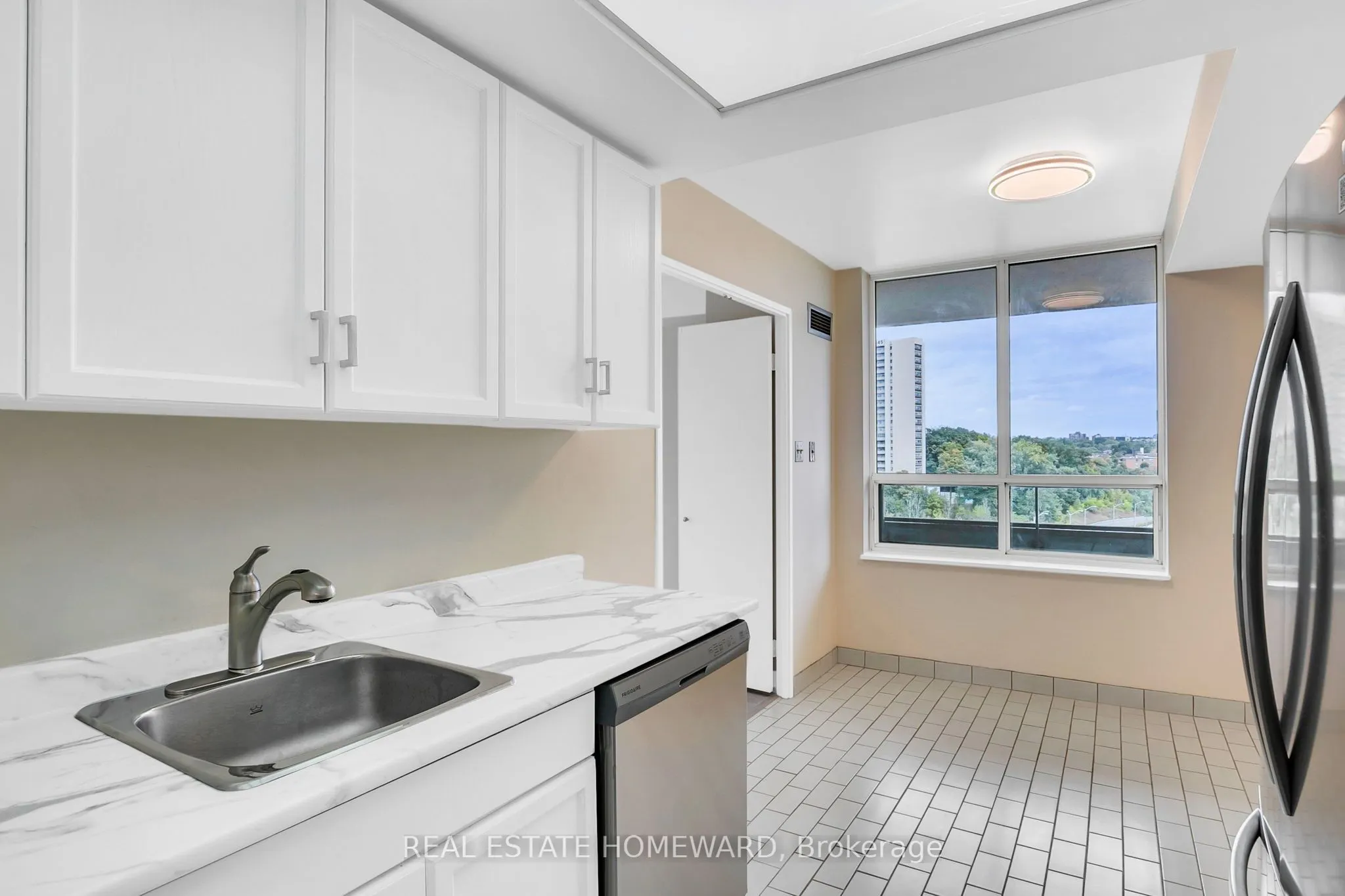 215 Wynford Drive NE, #1006