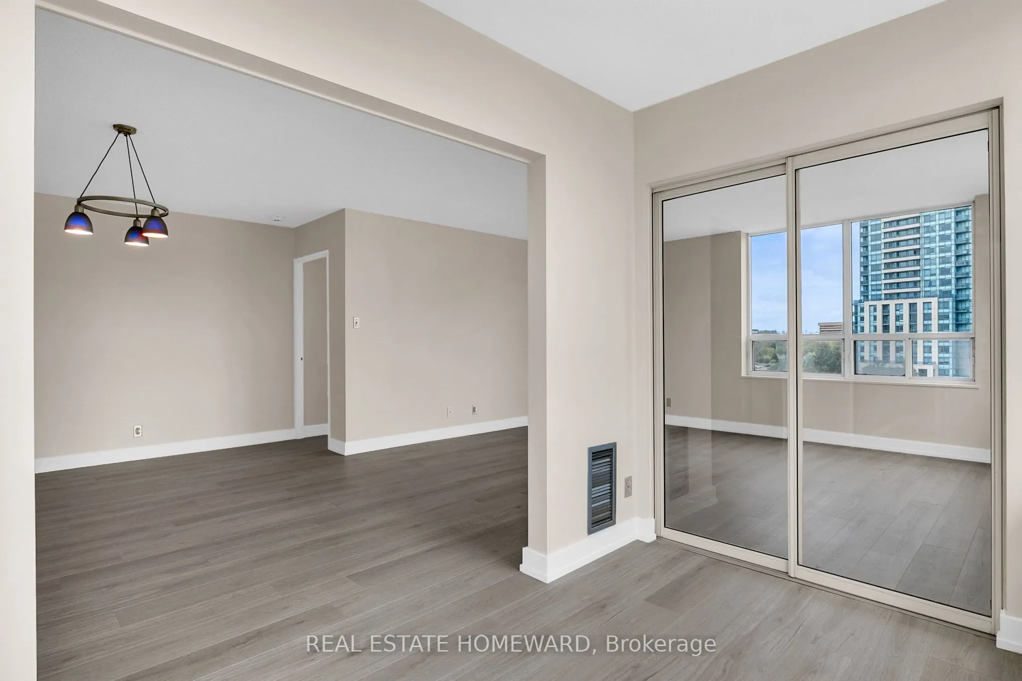 215 Wynford Drive NE, #1006