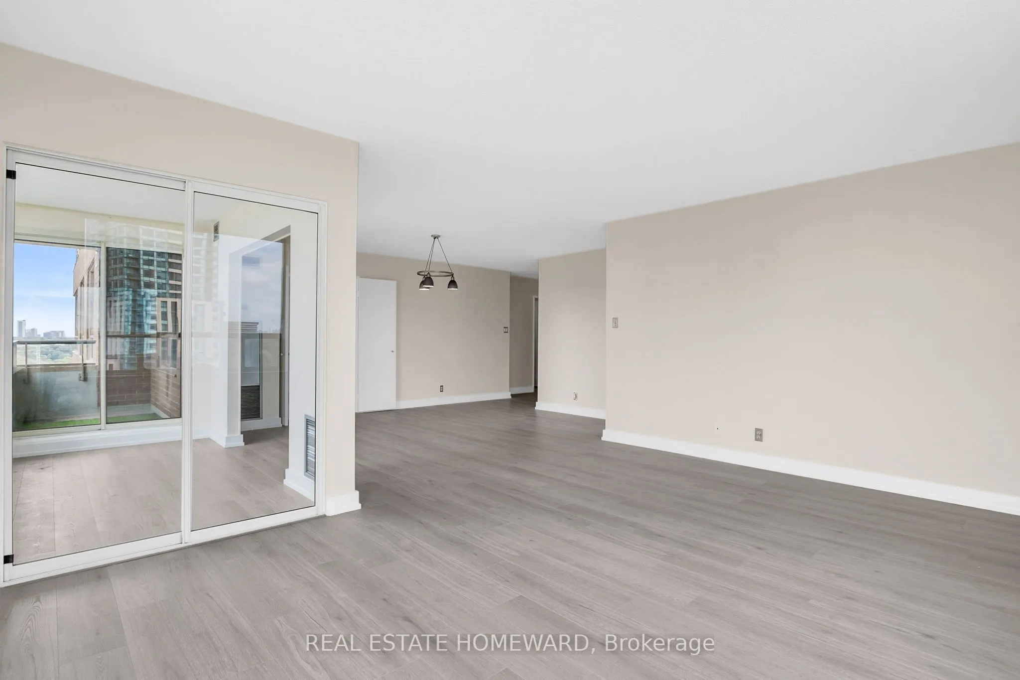 215 Wynford Drive NE, #1006