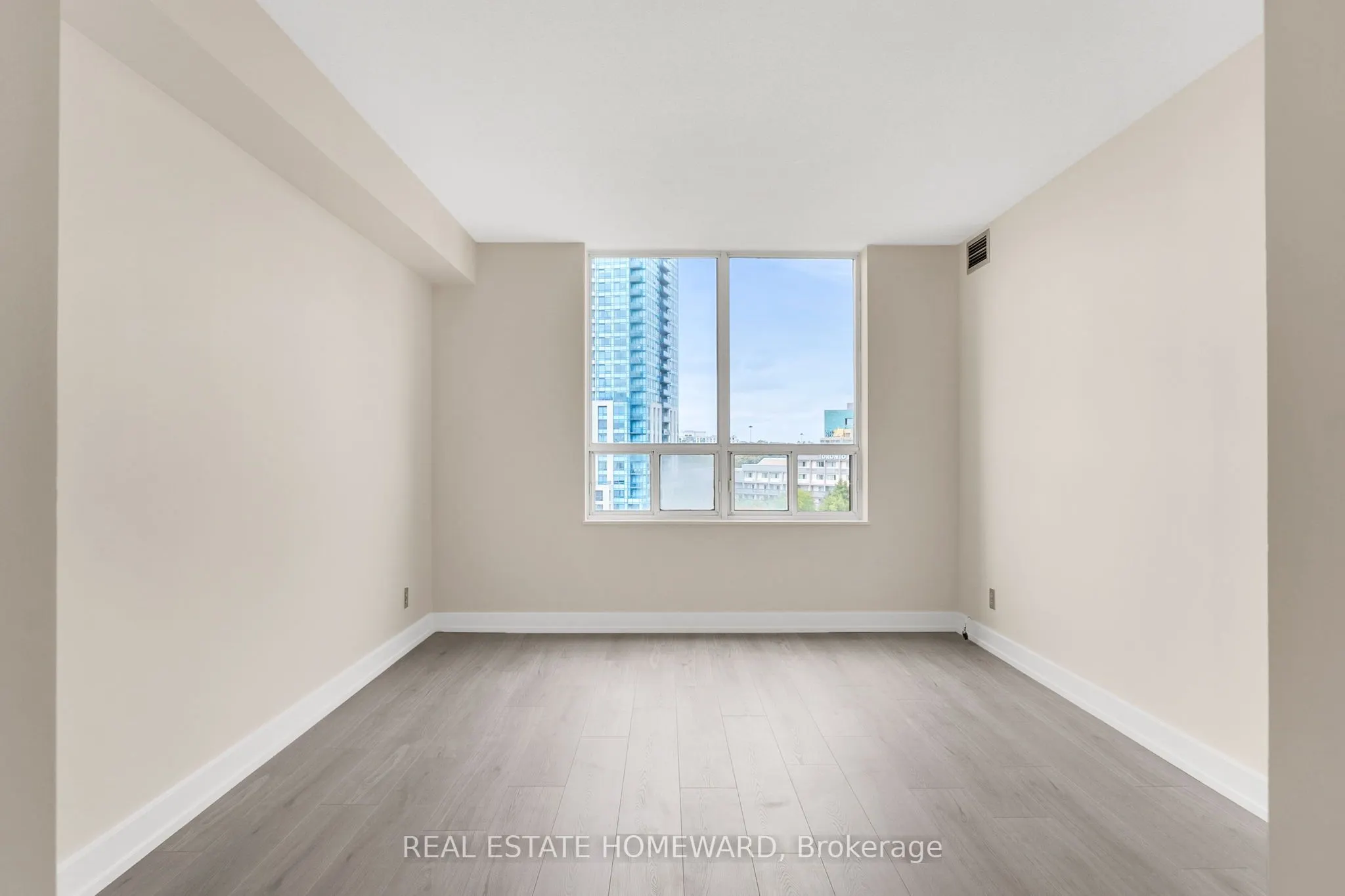 215 Wynford Drive NE, #1006