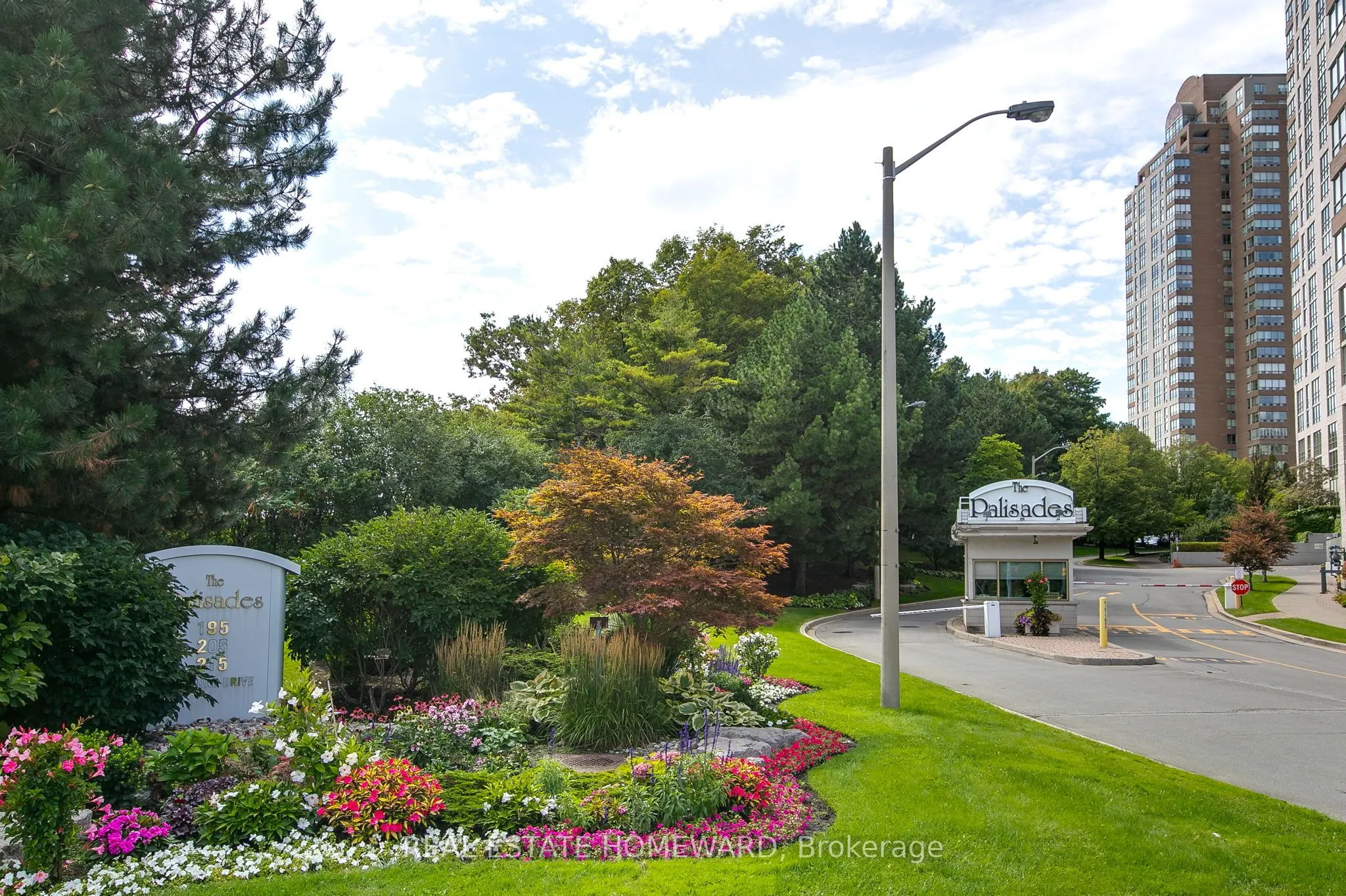 215 Wynford Drive NE, #1006