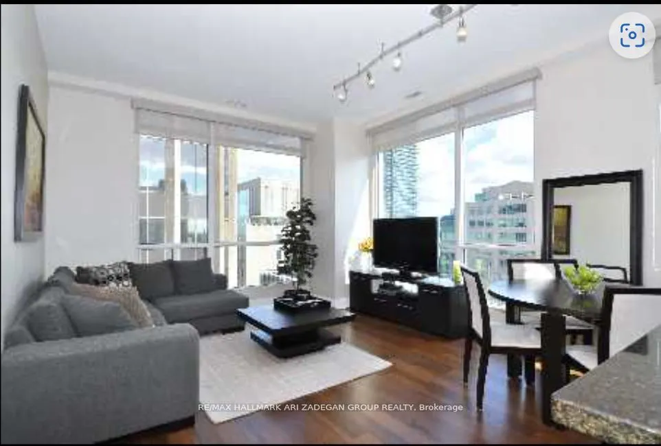 7 King Street E, #1513