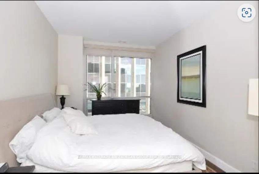 7 King Street E, #1513