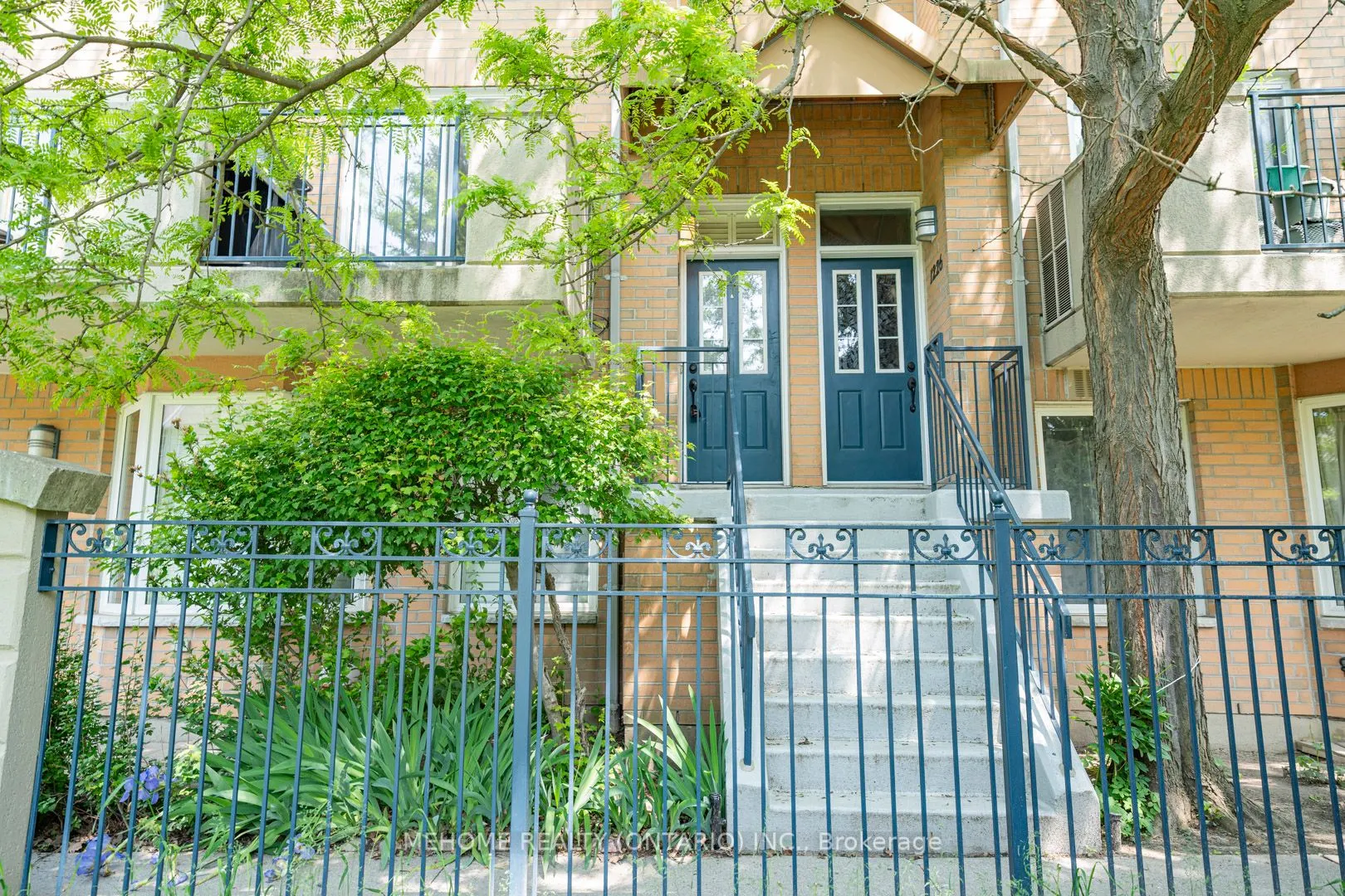 28 Sommerset Way, #1227