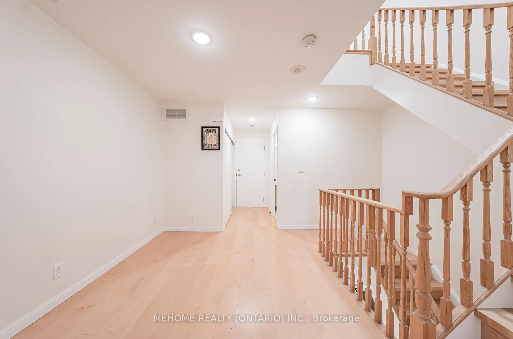 28 Sommerset Way, #1227