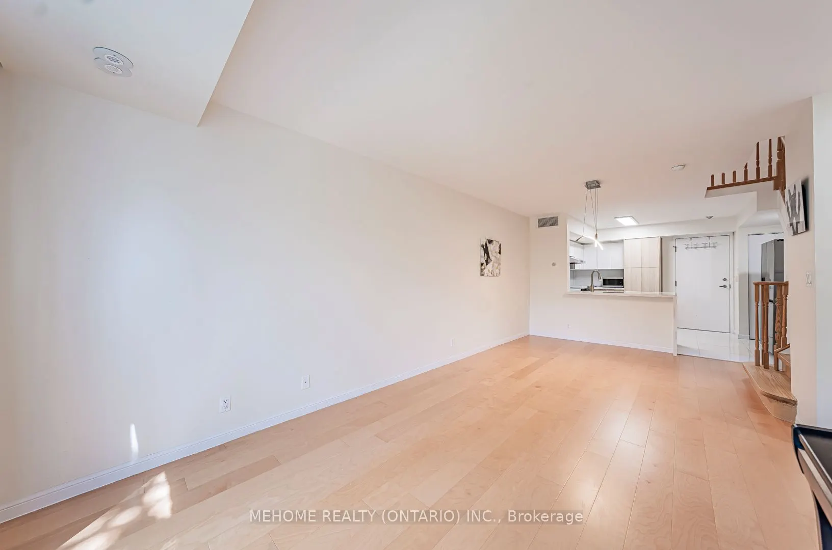 28 Sommerset Way, #1227