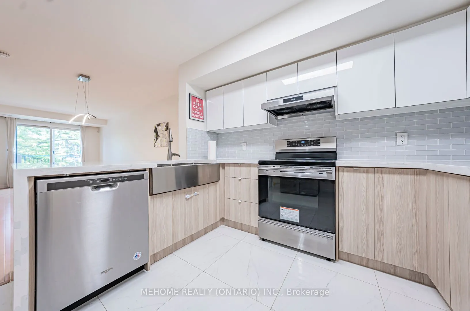 28 Sommerset Way, #1227