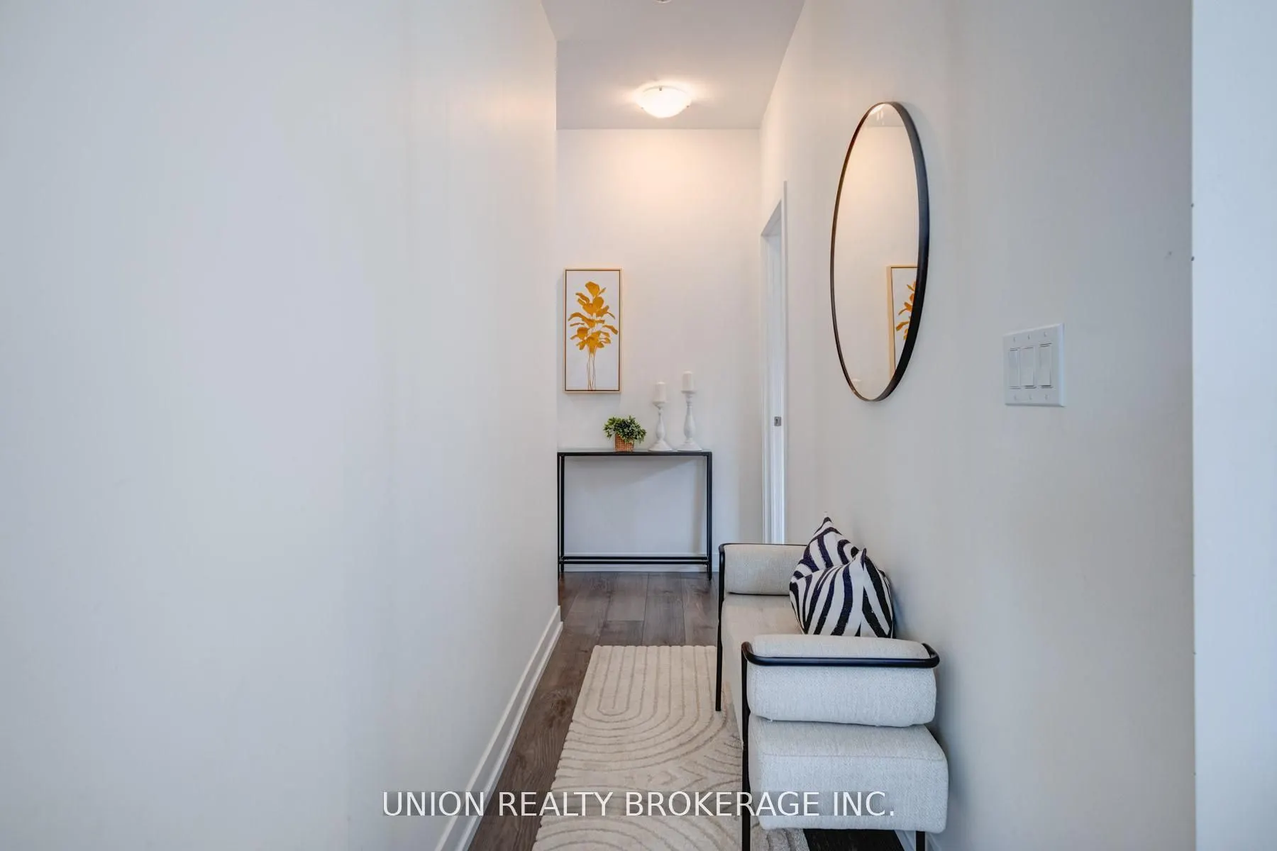 105 George Street, #405
