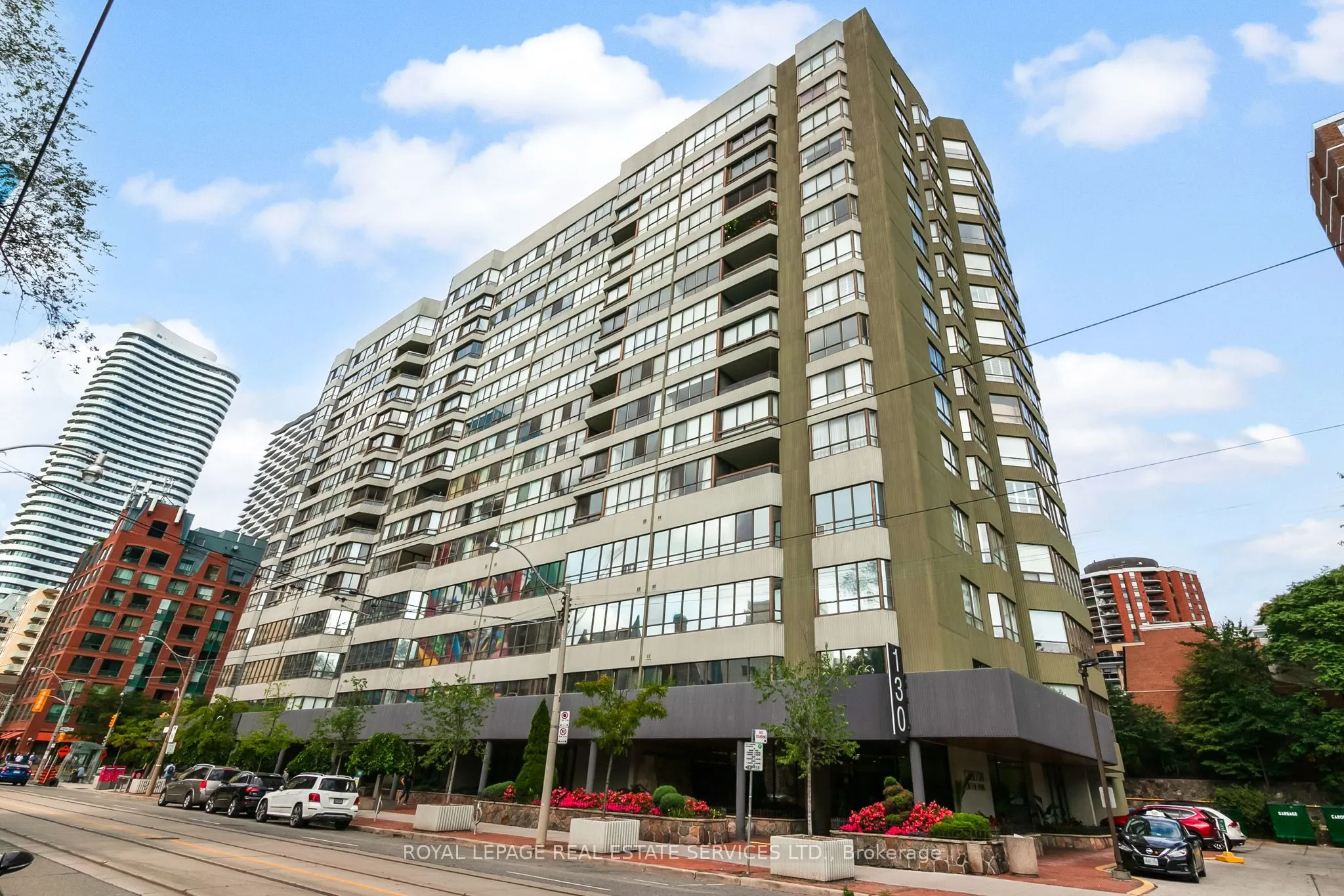 130 Carlton Street, #609