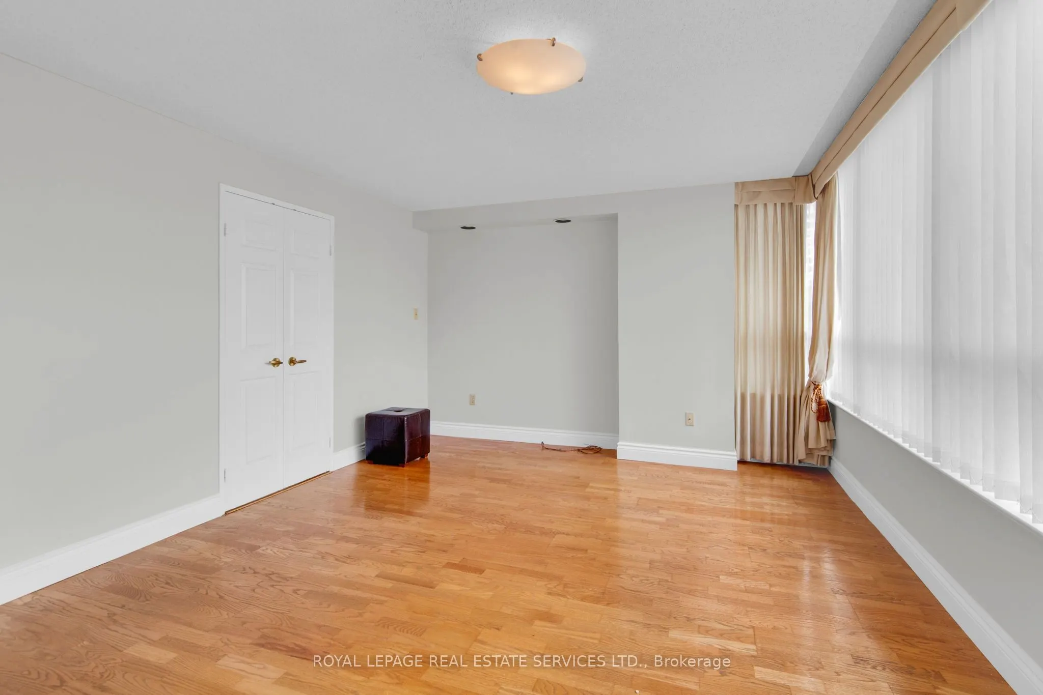 130 Carlton Street, #609