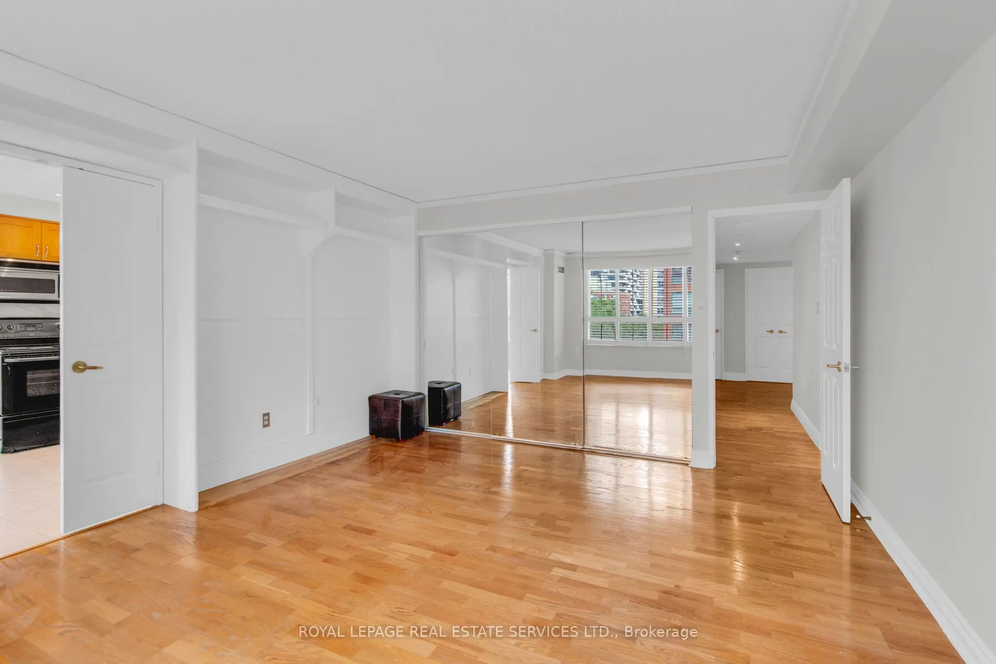 130 Carlton Street, #609