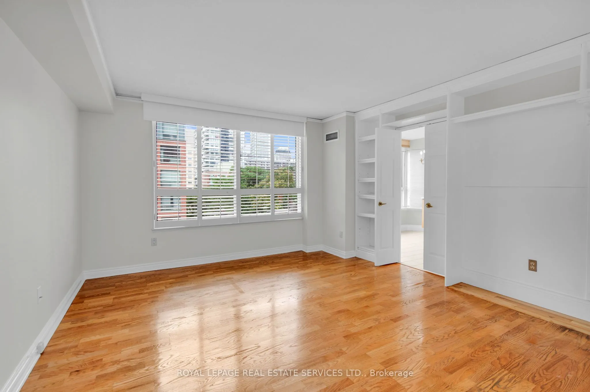 130 Carlton Street, #609