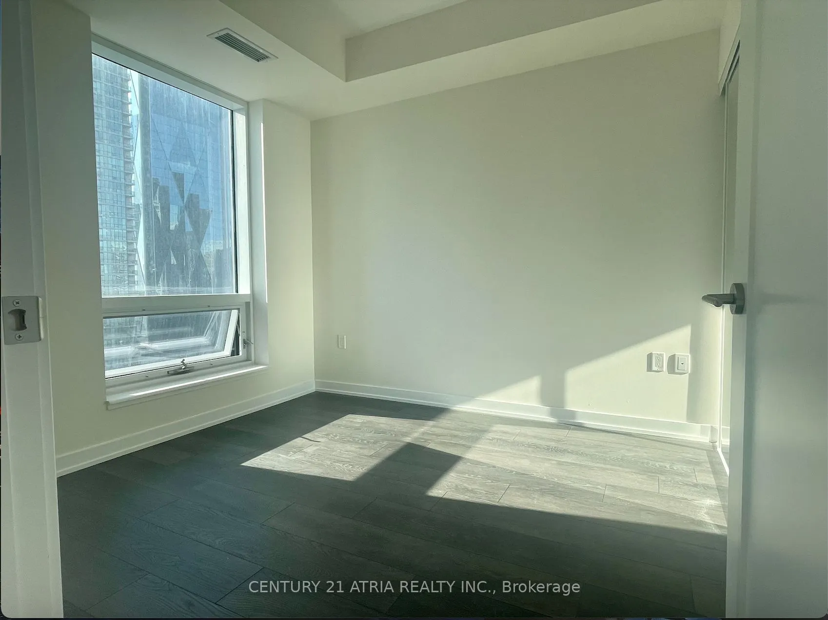 28 Freeland Street, #1503