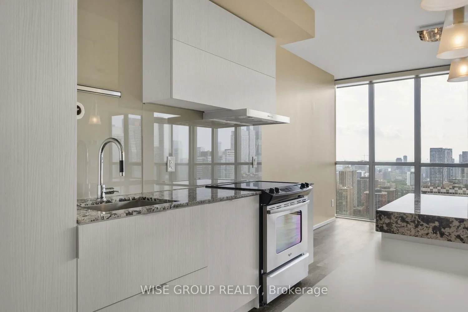 101 Charles Street E, #3202