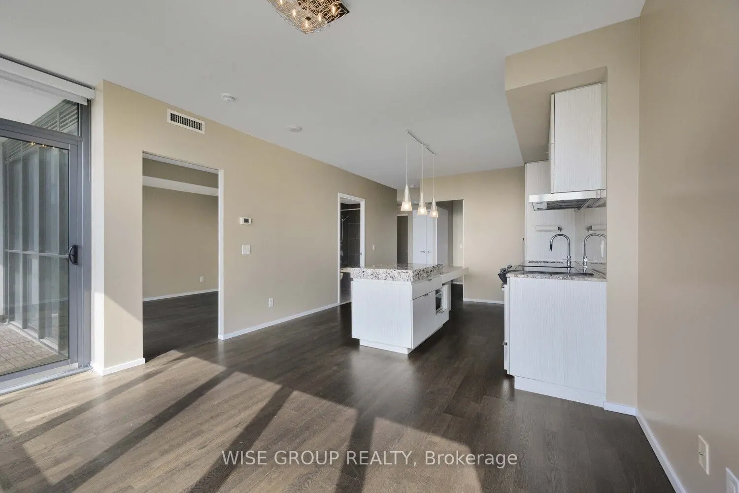 101 Charles Street E, #3202