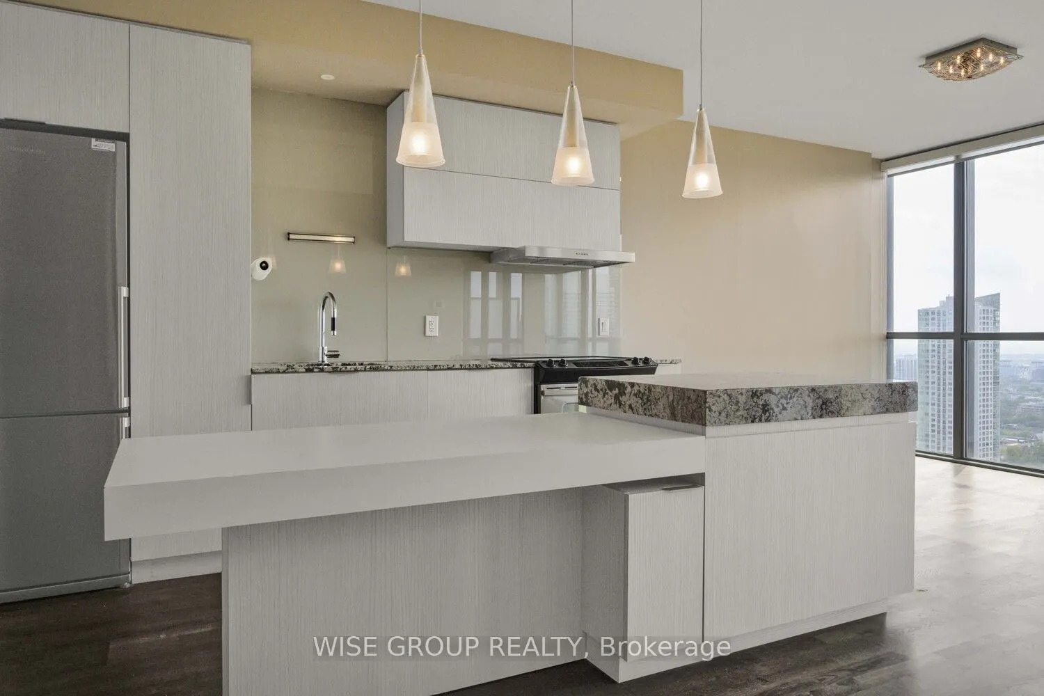 101 Charles Street E, #3202