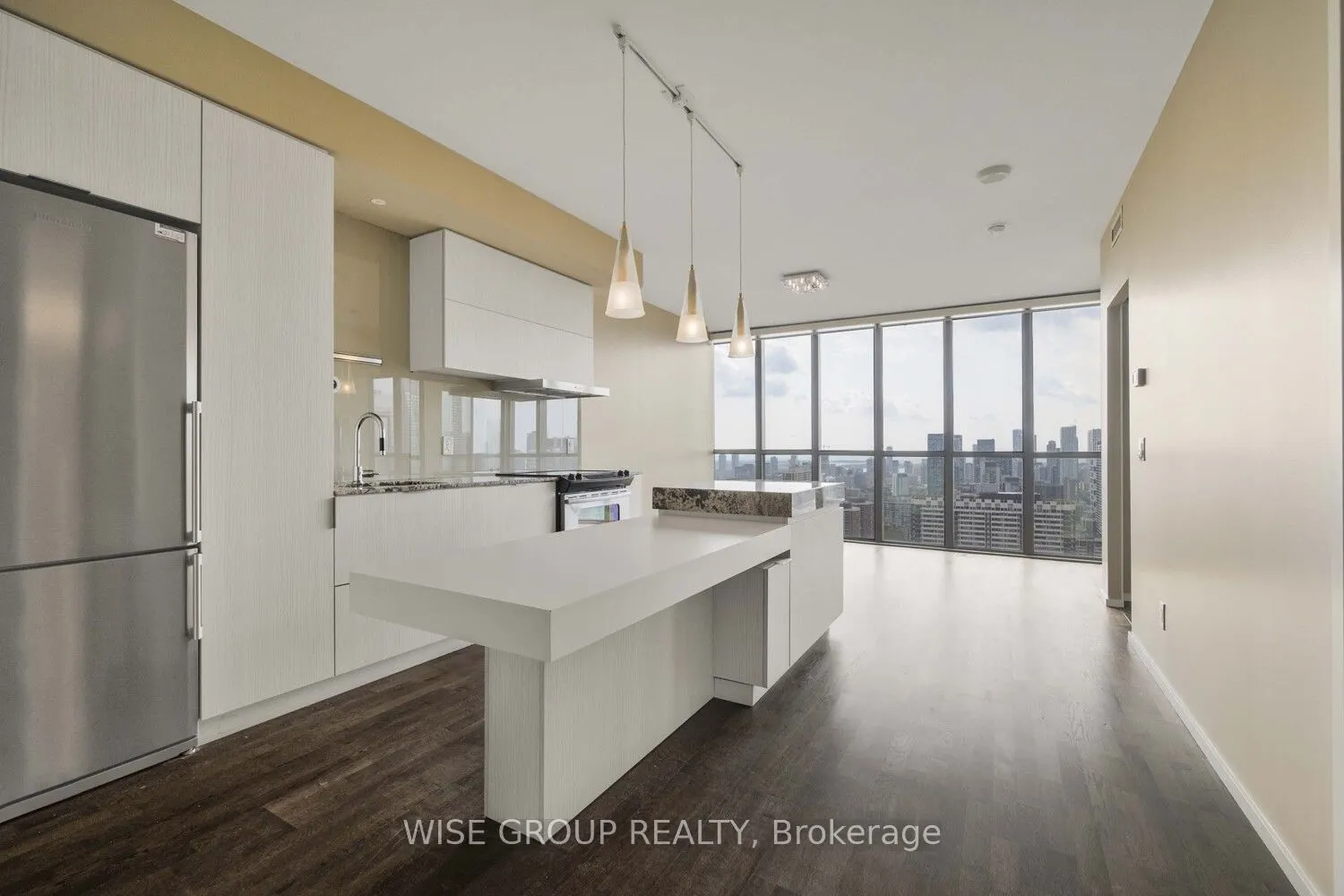 101 Charles Street E, #3202