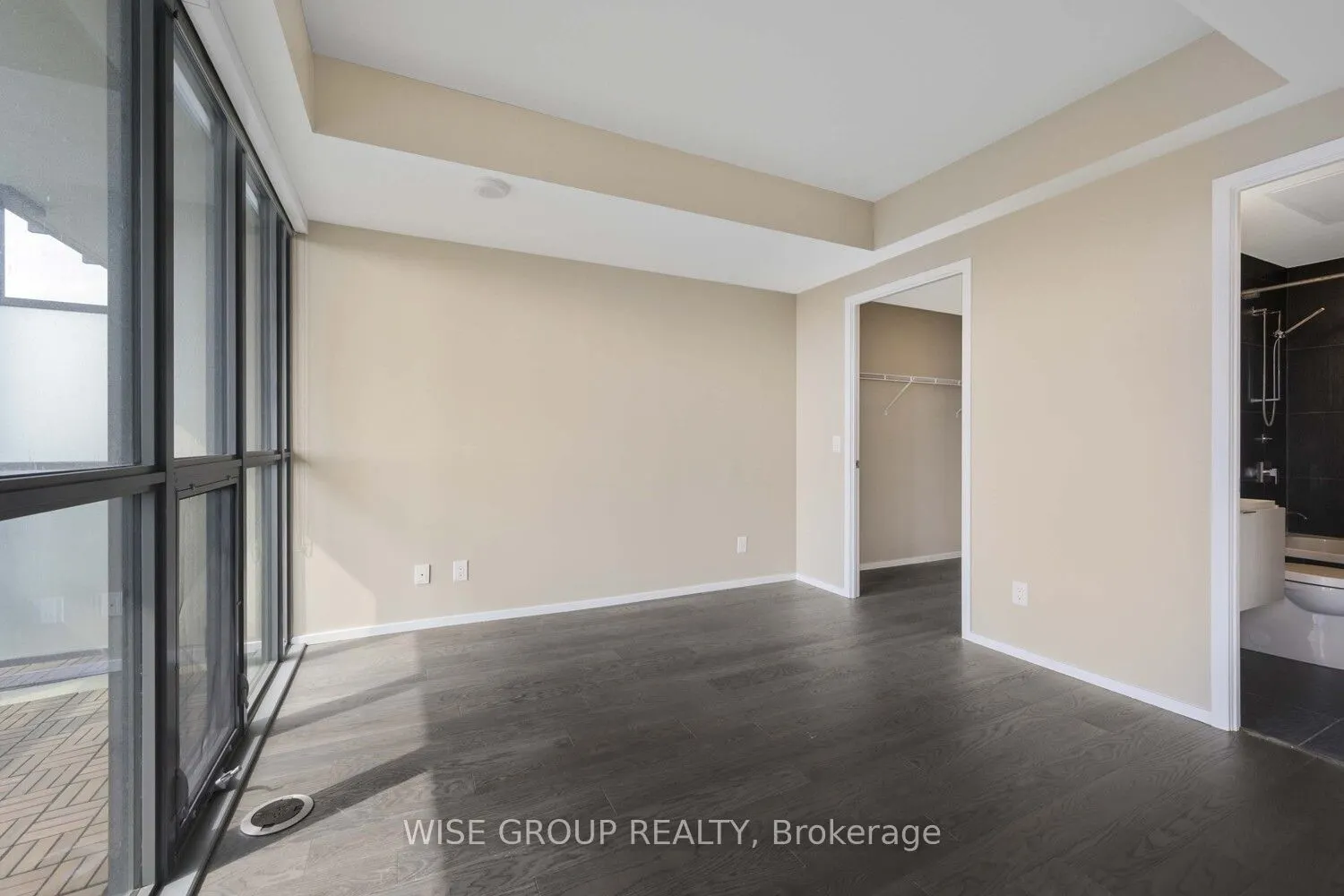 101 Charles Street E, #3202