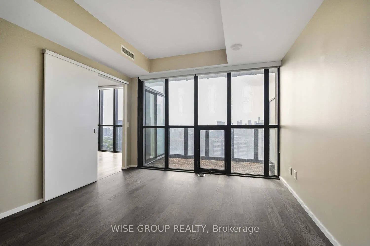 101 Charles Street E, #3202