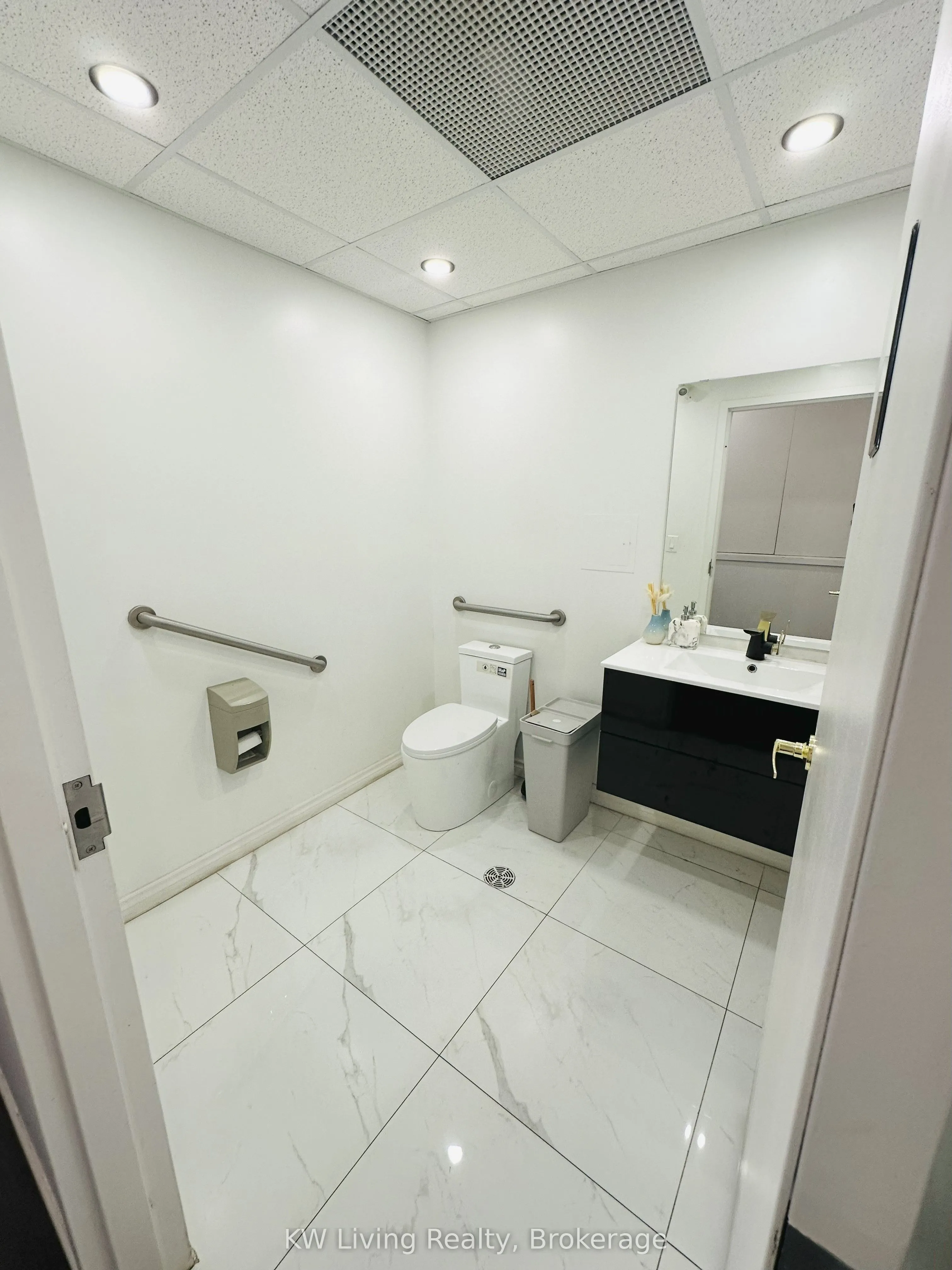 680 Queen Street W