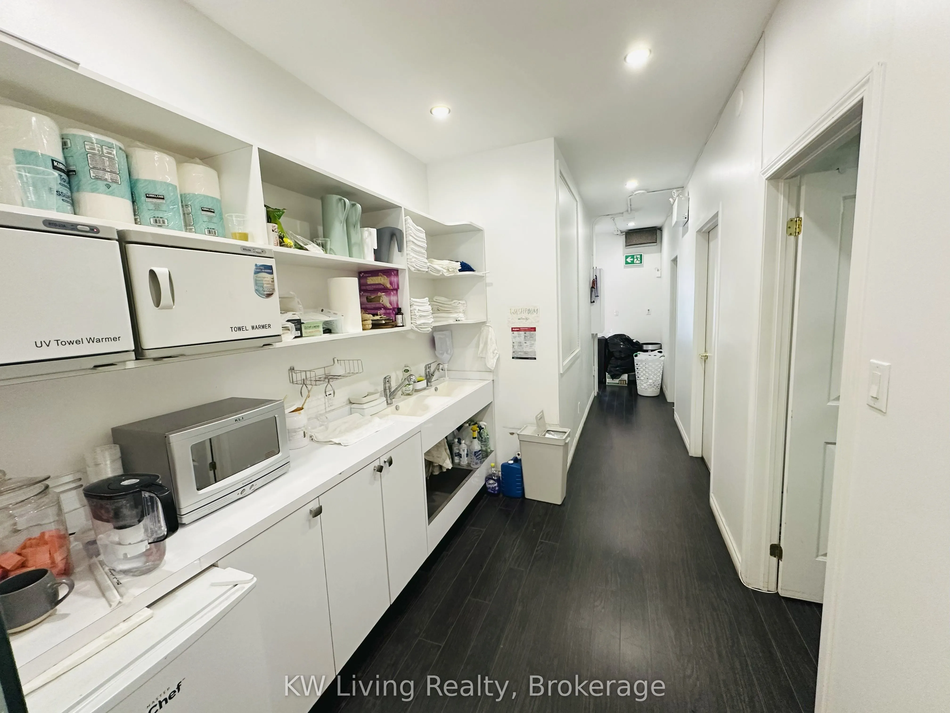 680 Queen Street W