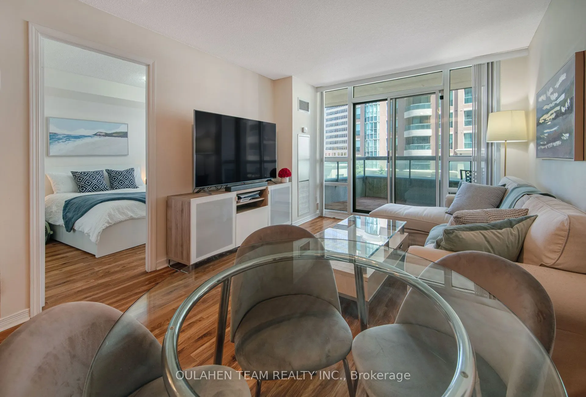 509 Beecroft Road, #517