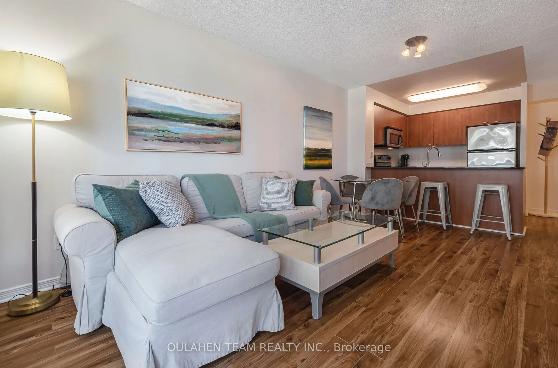 509 Beecroft Road, #517