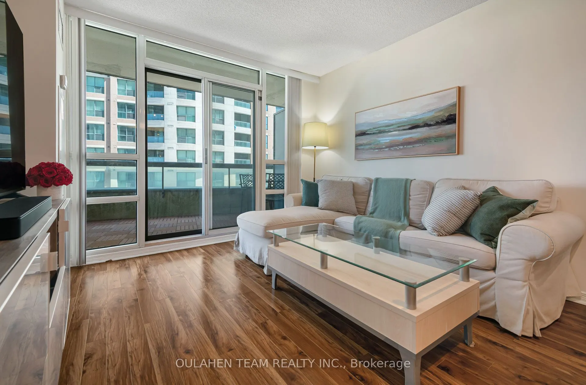 509 Beecroft Road, #517