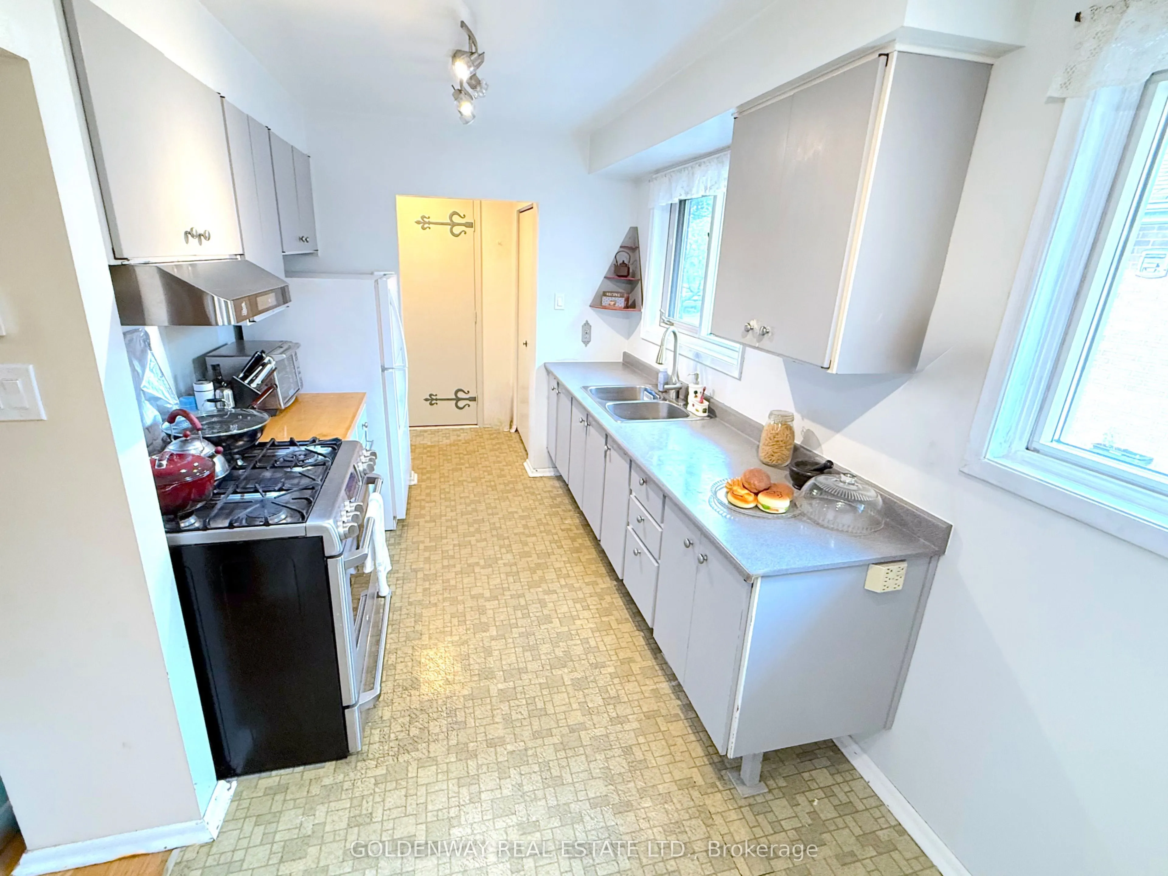 68 Fortrose Crescent
