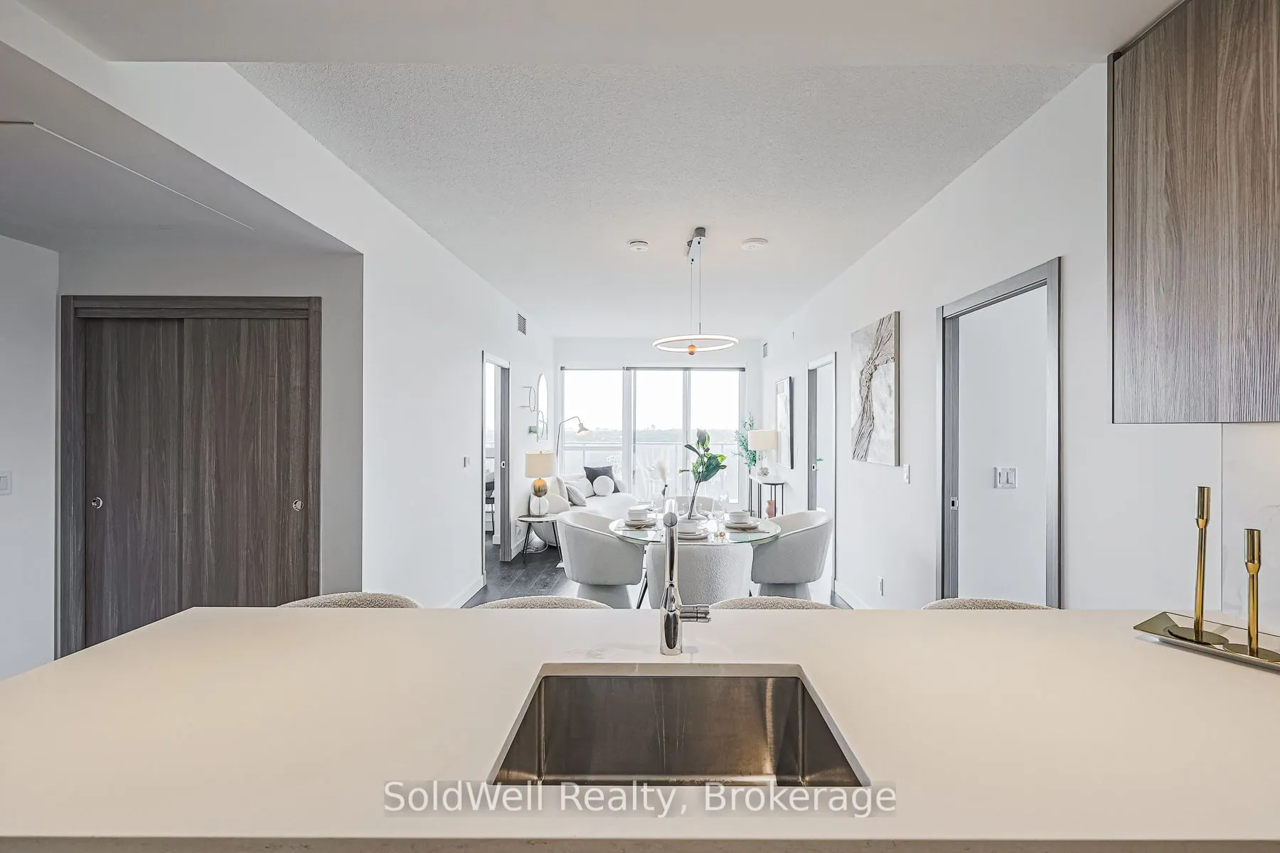 25 Mcmahon Drive, #1603