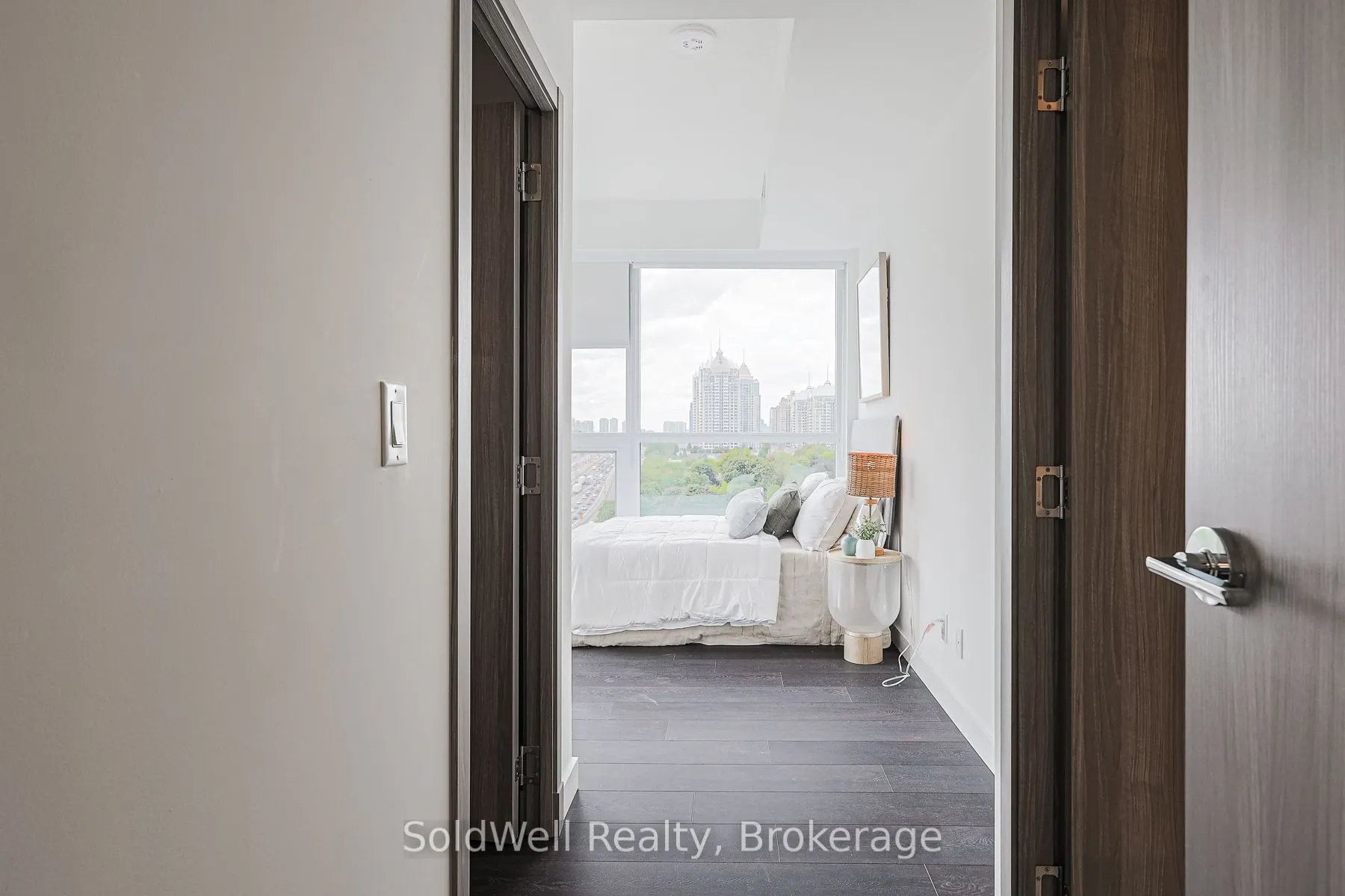 25 Mcmahon Drive, #1603