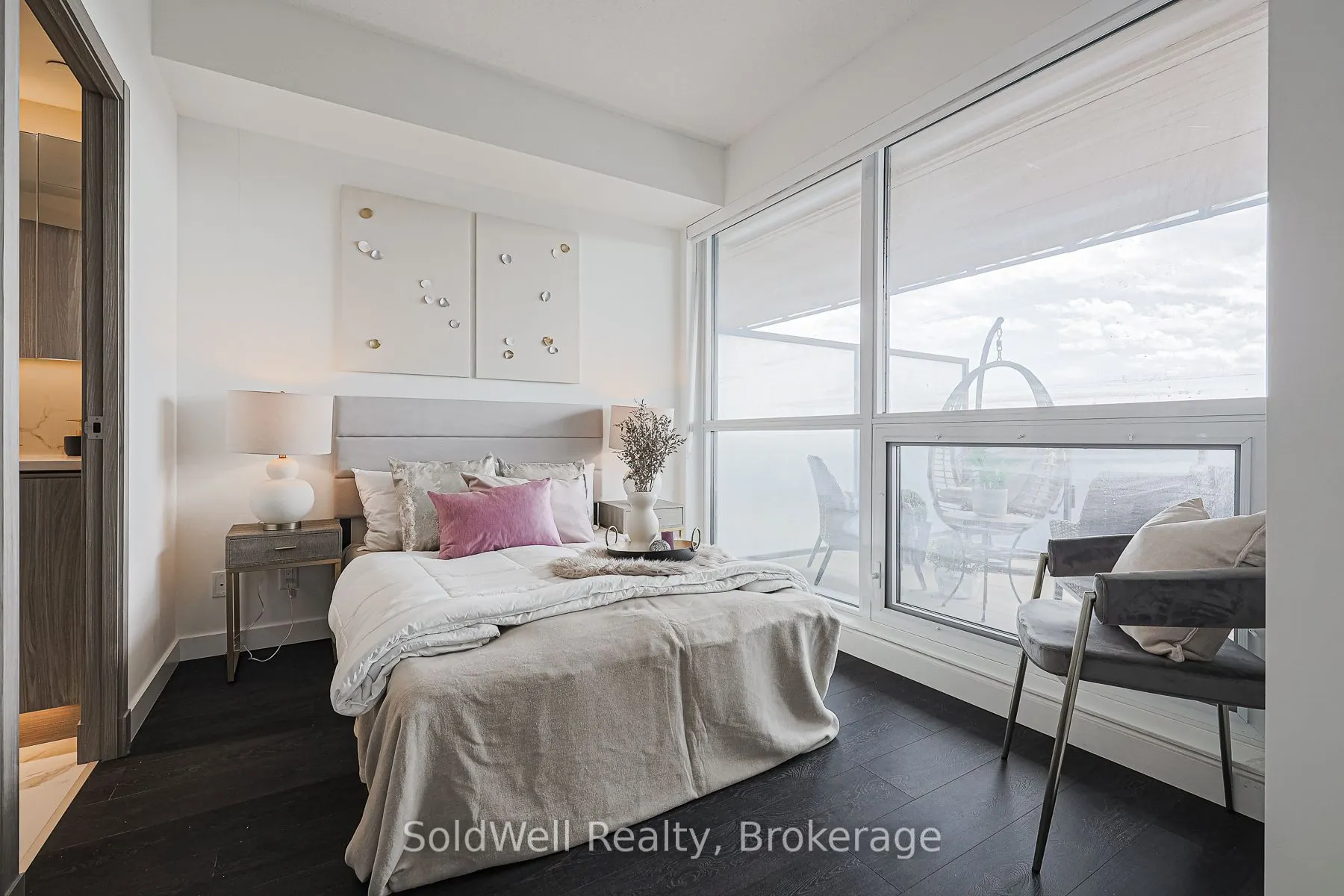 25 Mcmahon Drive, #1603