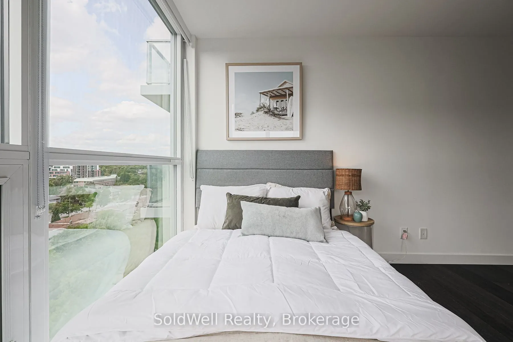 25 Mcmahon Drive, #1603