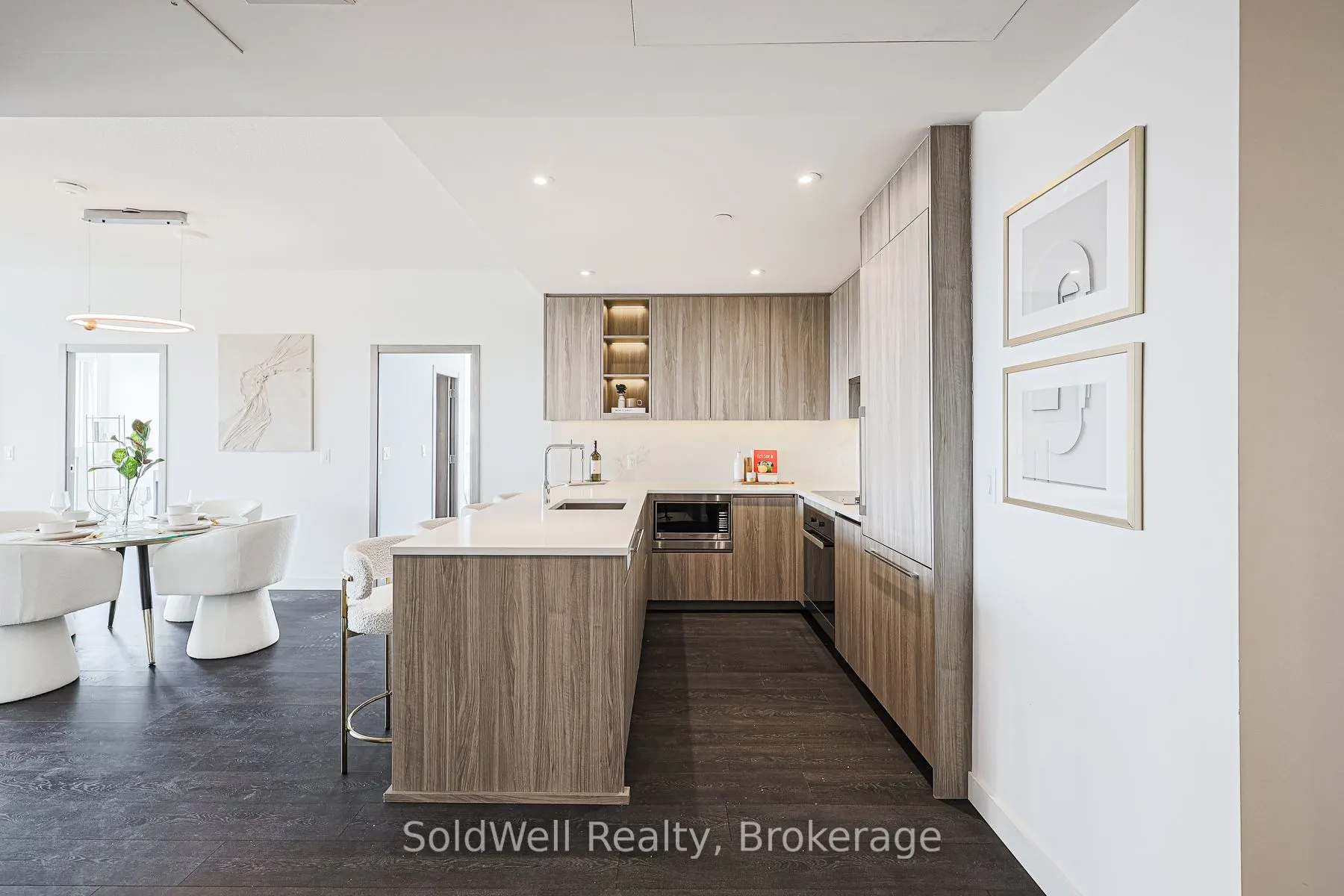 25 Mcmahon Drive, #1603