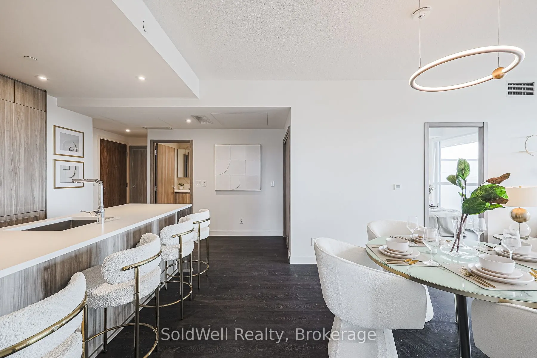 25 Mcmahon Drive, #1603