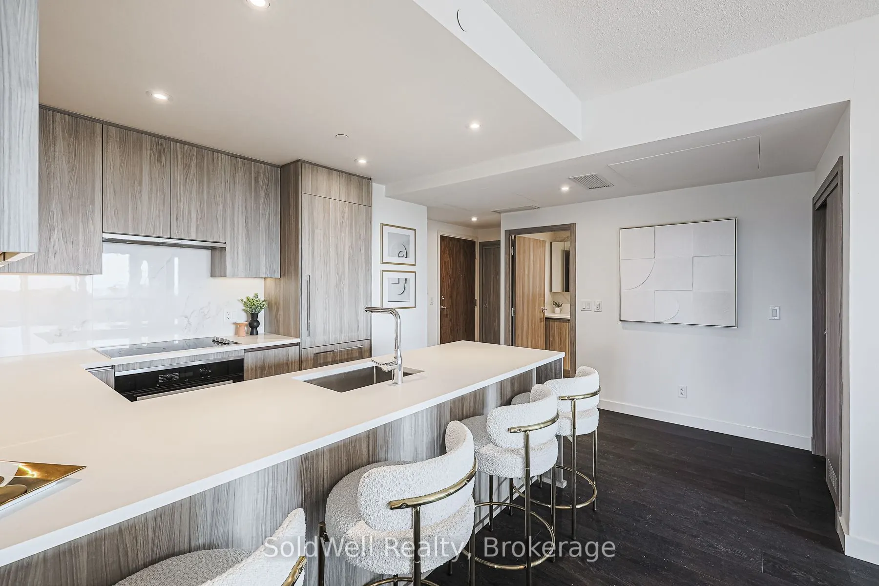 25 Mcmahon Drive, #1603