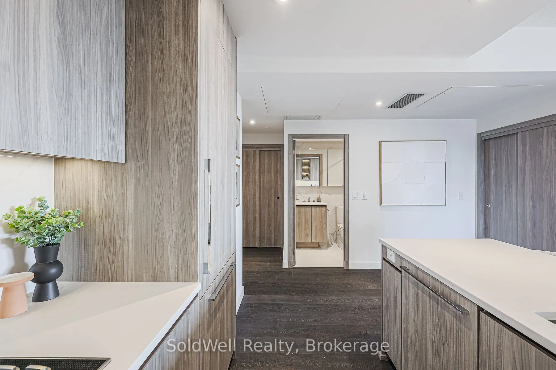 25 Mcmahon Drive, #1603