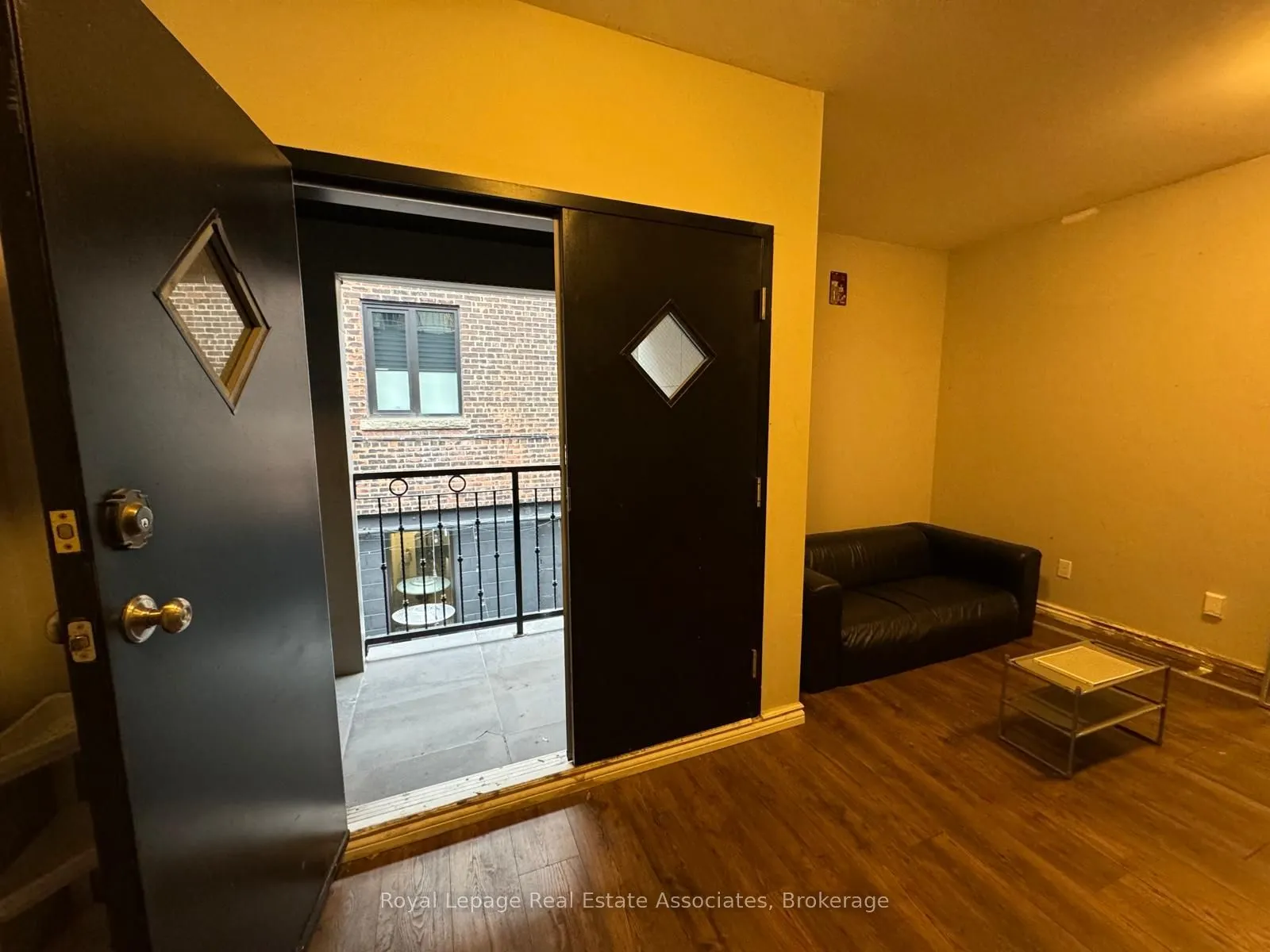 497 Bloor Street W, #Second Floor