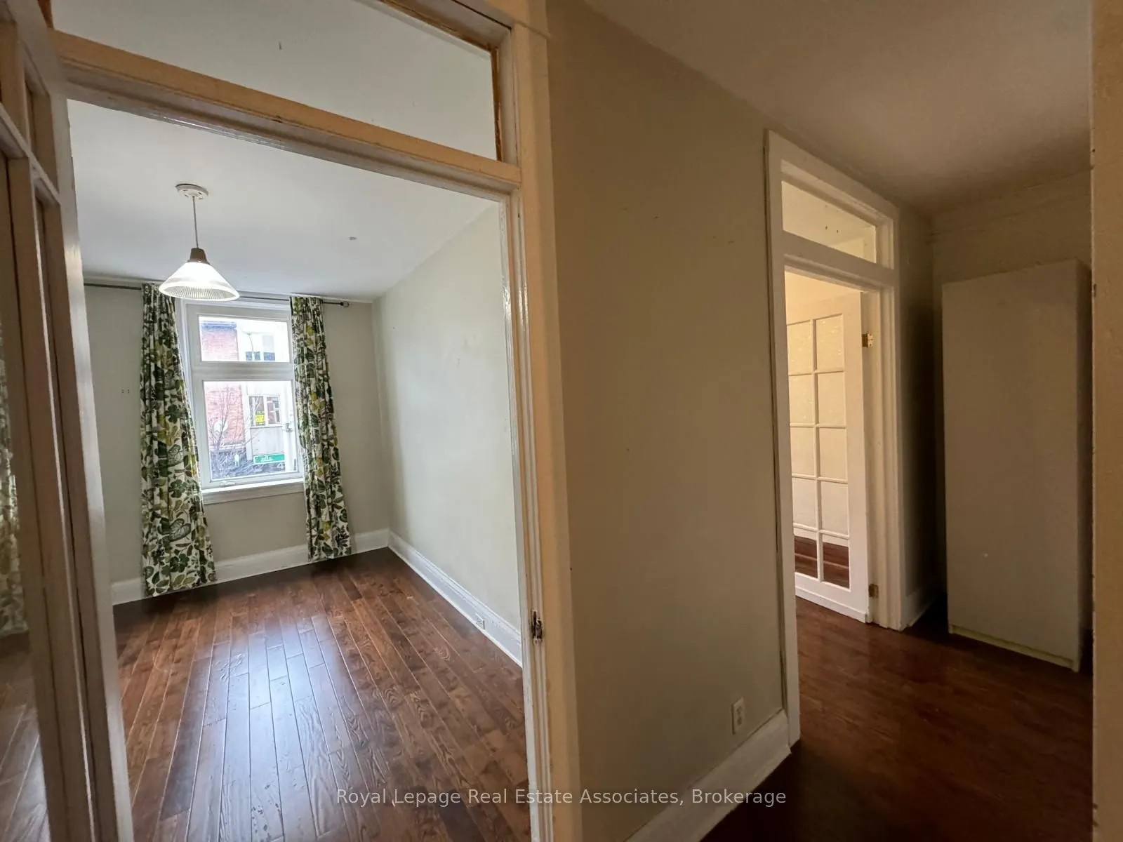 497 Bloor Street W, #Second Floor