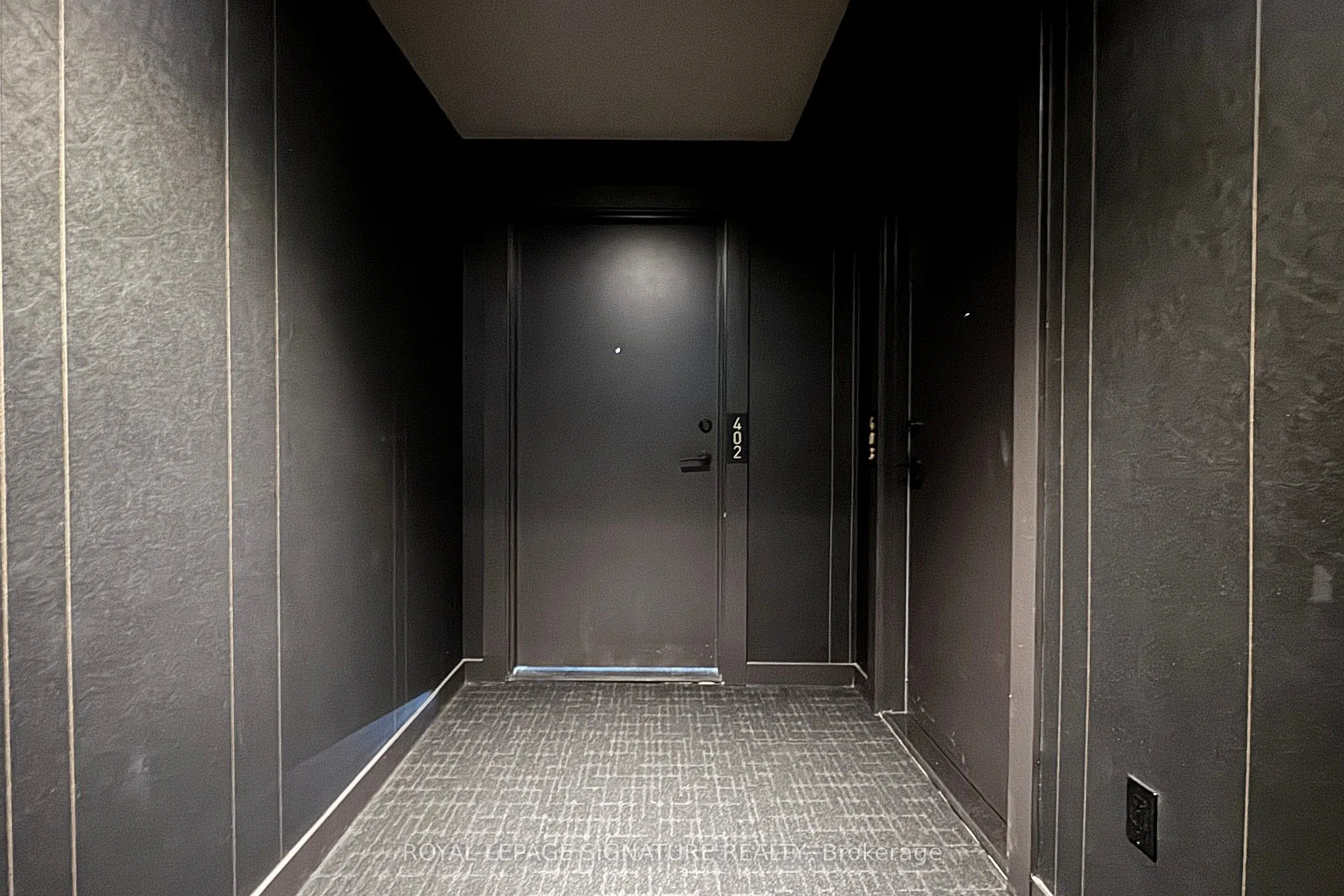 61 Charles Street E, #402