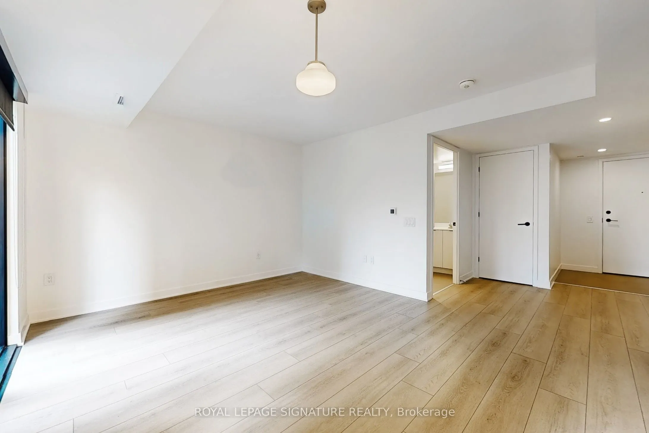 61 Charles Street E, #402