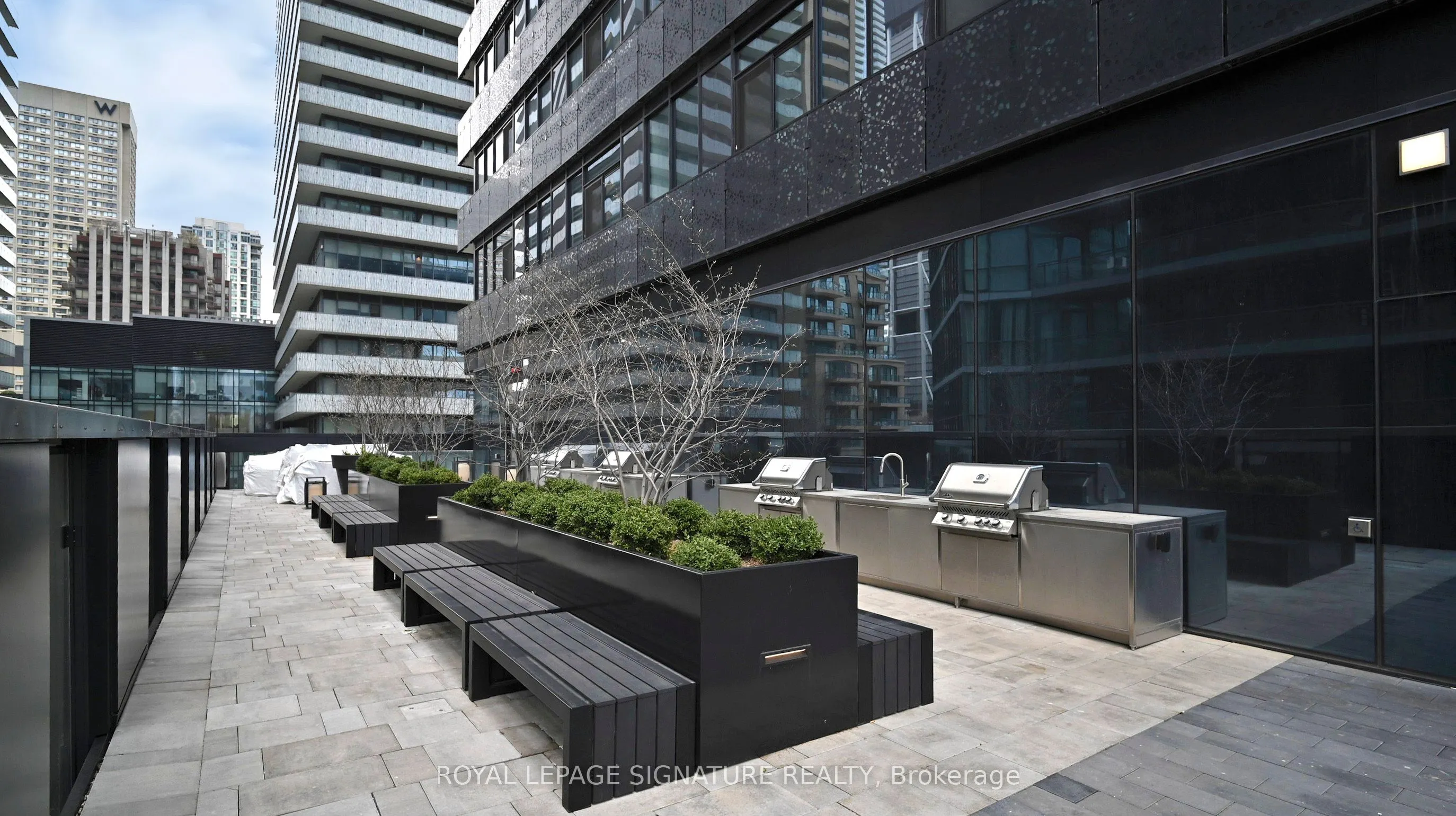 61 Charles Street E, #402