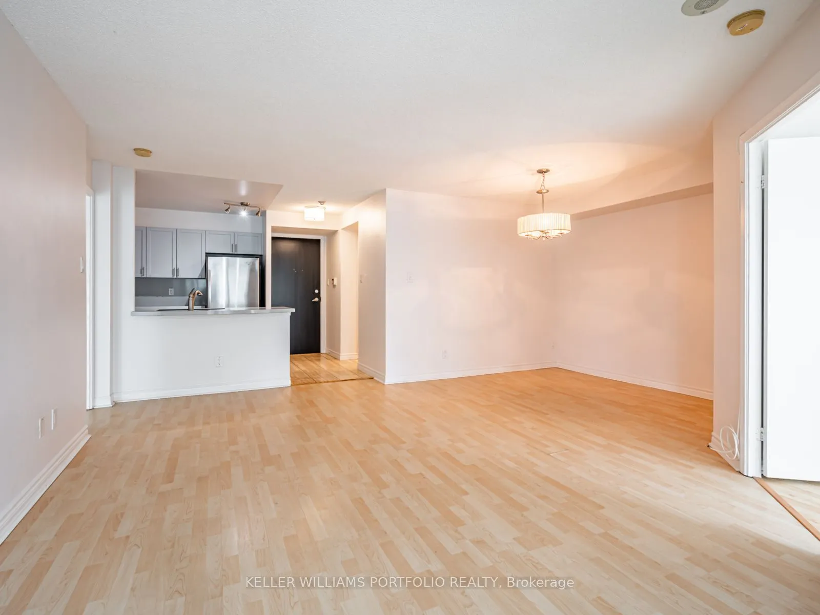 600 Queens Quay W, #307