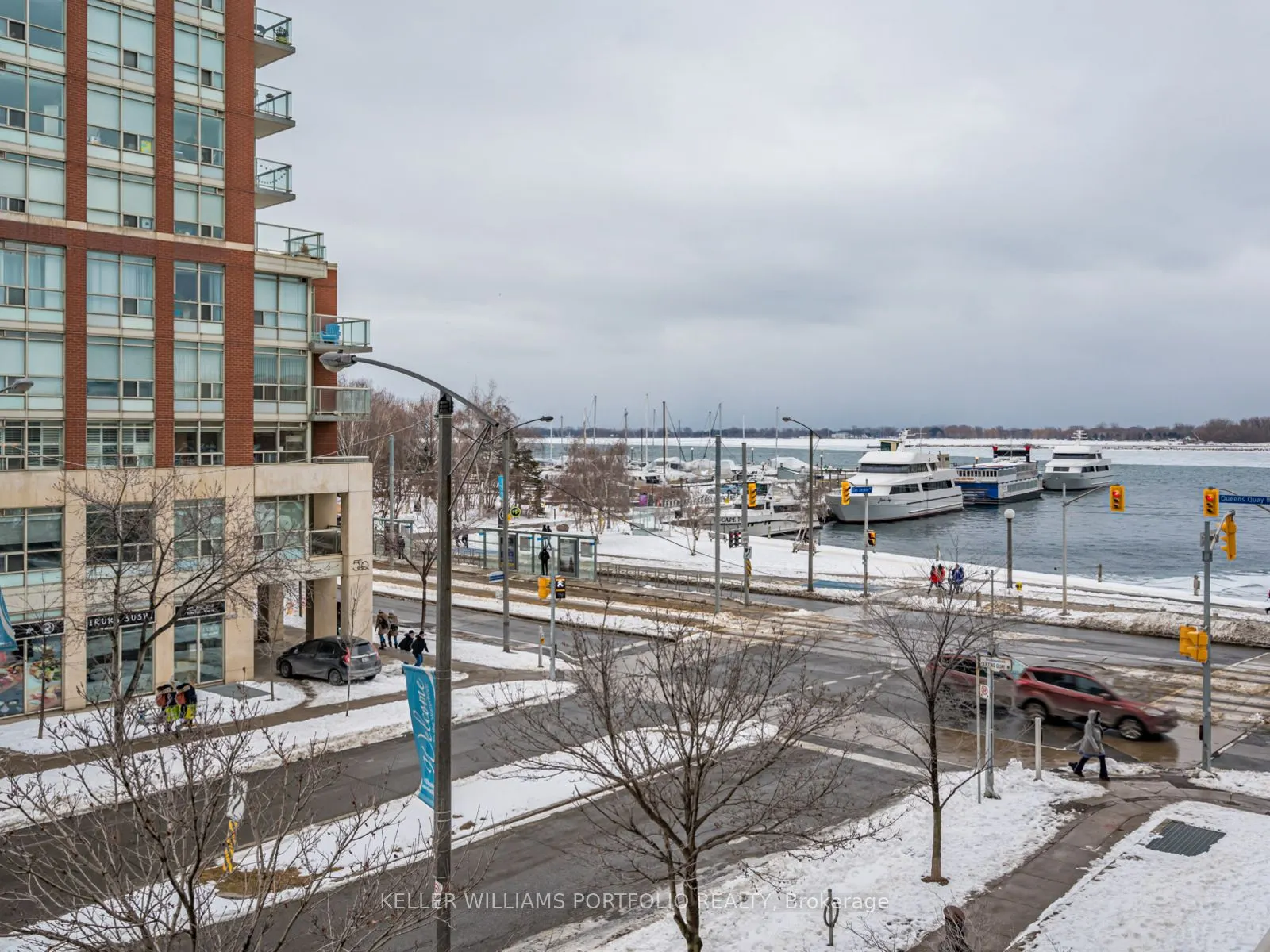 600 Queens Quay W, #307